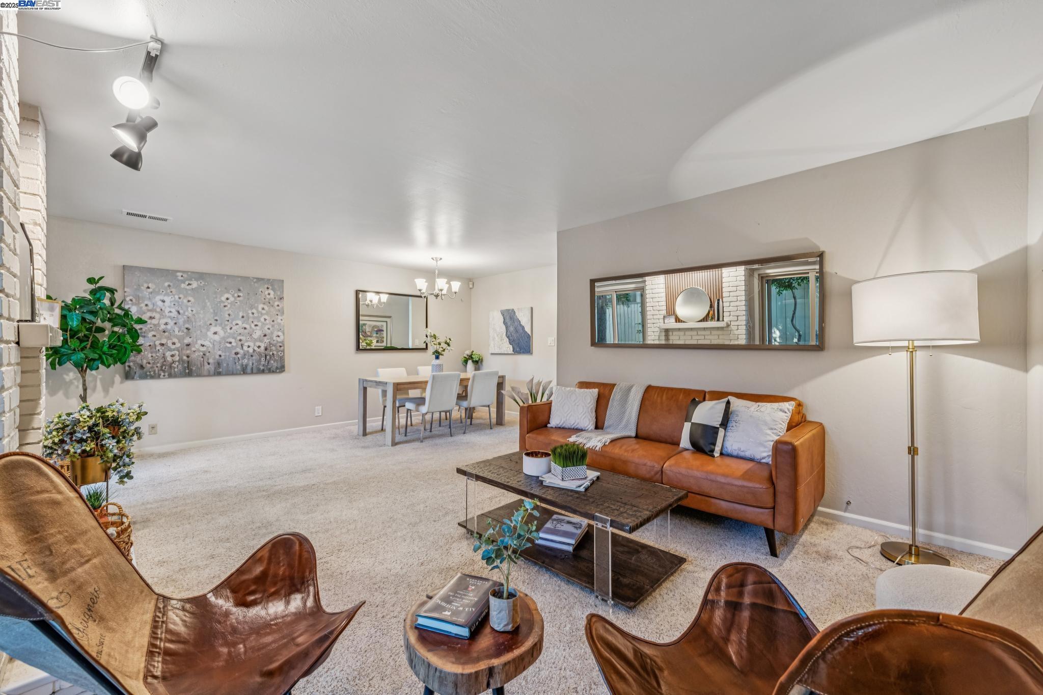 Photo #5: 41107683 Listing 
