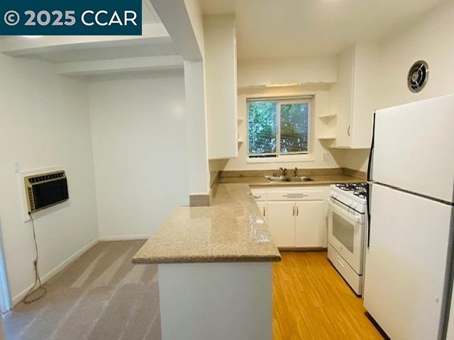 Detail Gallery Image 11 of 19 For 3523 Golden Gate Way #2,  Lafayette,  CA 94549 - 1 Beds | 1 Baths