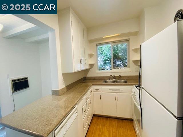 Detail Gallery Image 8 of 19 For 3523 Golden Gate Way #2,  Lafayette,  CA 94549 - 1 Beds | 1 Baths