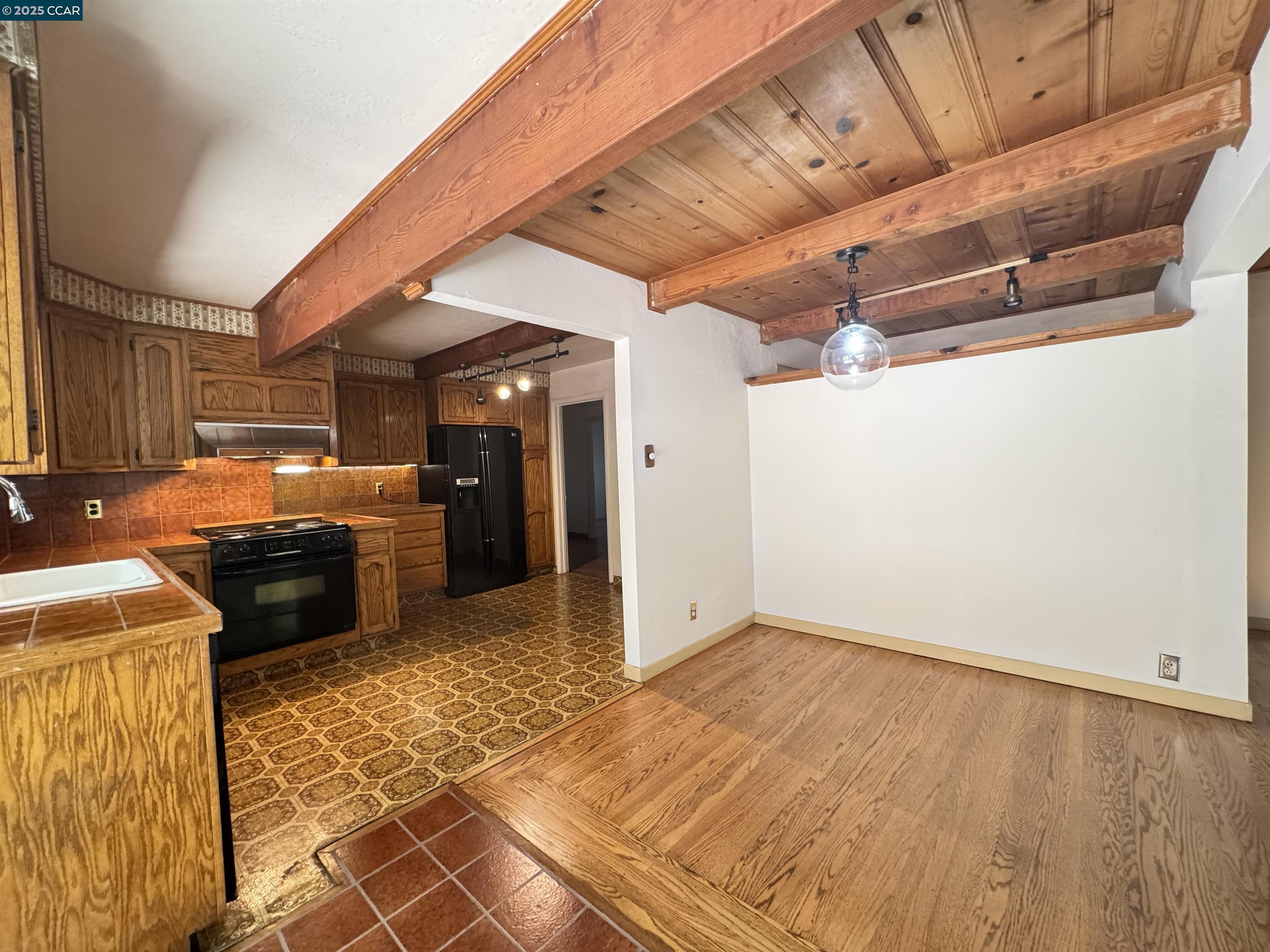 Detail Gallery Image 12 of 30 For 919 Janet Ln, Lafayette,  CA 94549 - 3 Beds | 2 Baths
