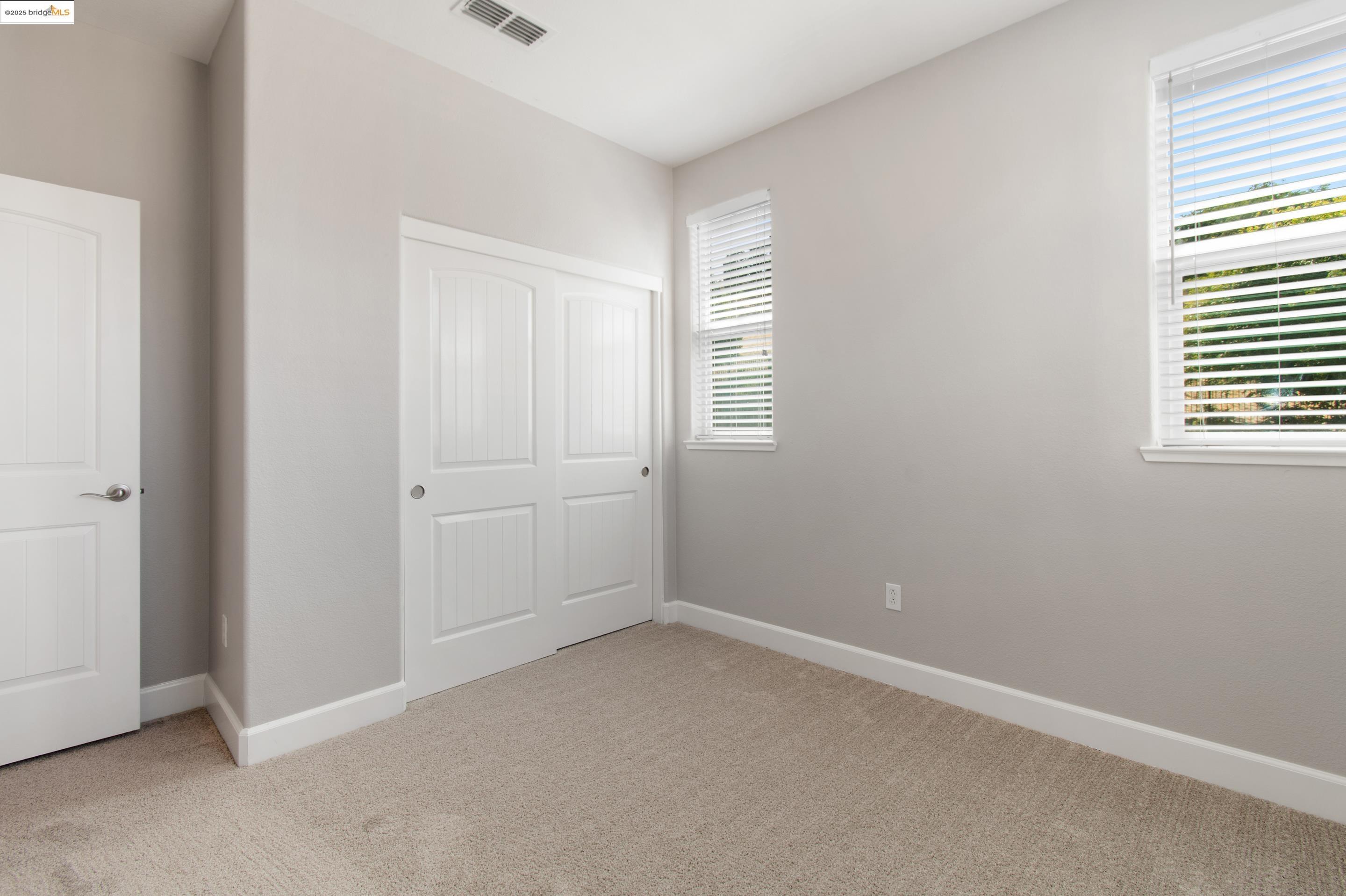 Detail Gallery Image 20 of 29 For 701 Tierney Pl, Martinez,  CA 94553 - 4 Beds | 3/1 Baths
