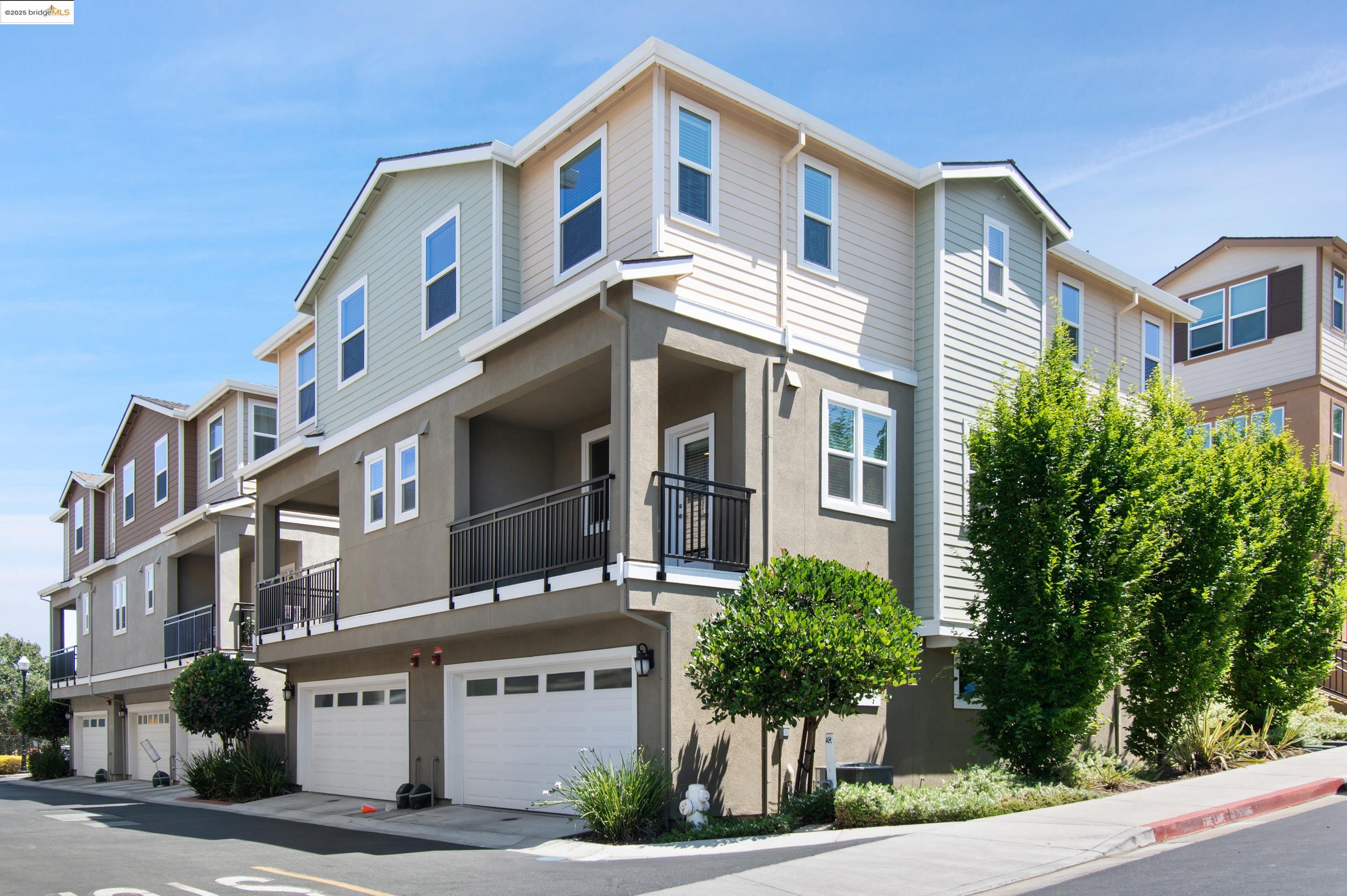 Detail Gallery Image 3 of 29 For 701 Tierney Pl, Martinez,  CA 94553 - 4 Beds | 3/1 Baths