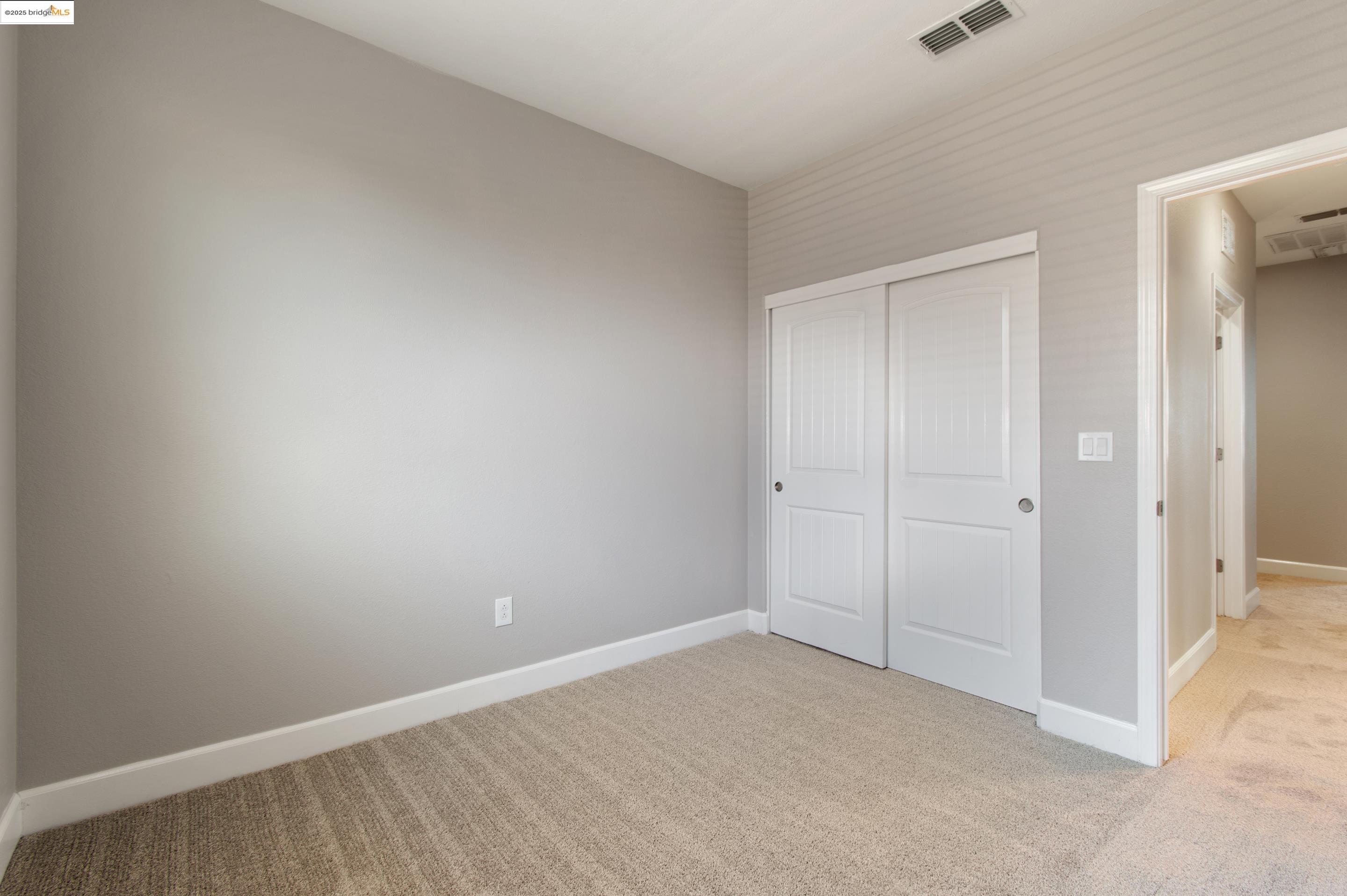 Detail Gallery Image 21 of 29 For 701 Tierney Pl, Martinez,  CA 94553 - 4 Beds | 3/1 Baths