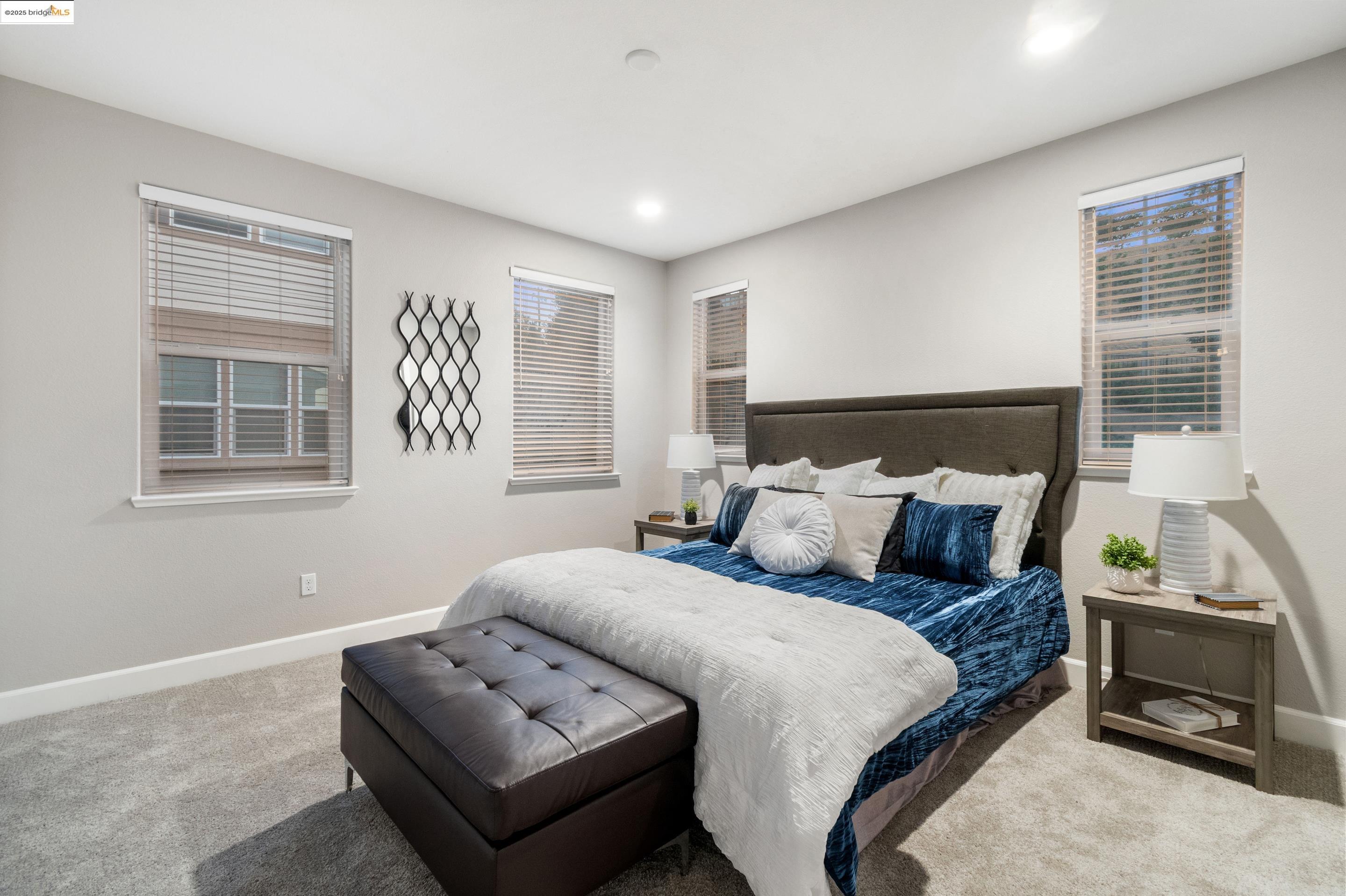 Detail Gallery Image 24 of 29 For 701 Tierney Pl, Martinez,  CA 94553 - 4 Beds | 3/1 Baths