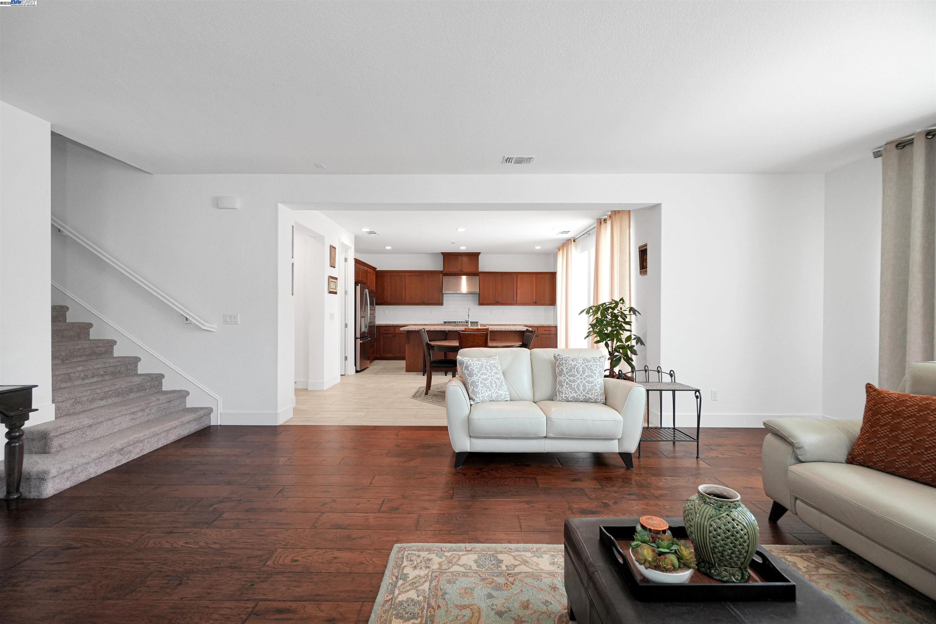 Detail Gallery Image 11 of 59 For 550 Gather Ct, Fairfield,  CA 94534 - 4 Beds | 3 Baths