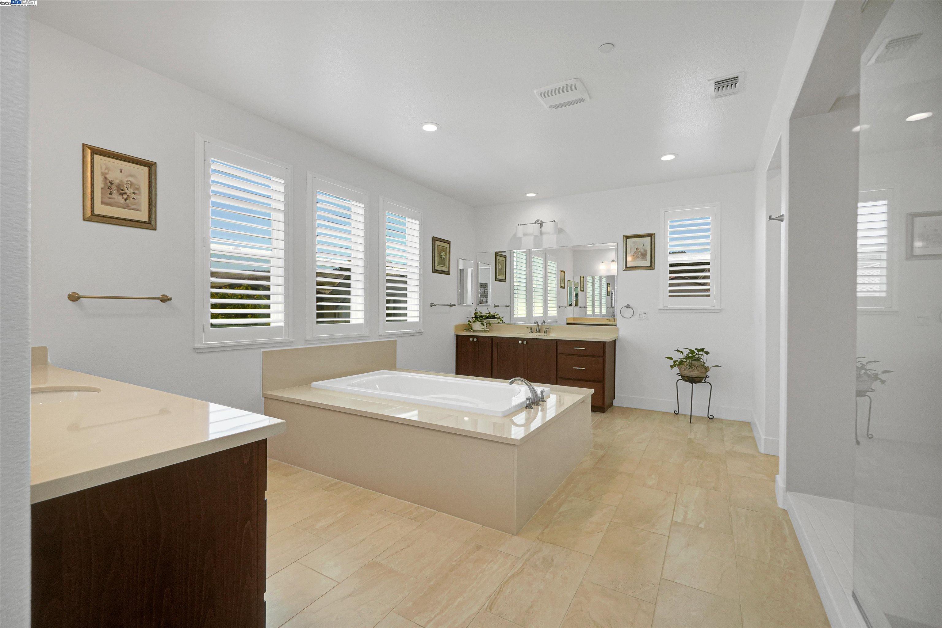 Detail Gallery Image 39 of 59 For 550 Gather Ct, Fairfield,  CA 94534 - 4 Beds | 3 Baths