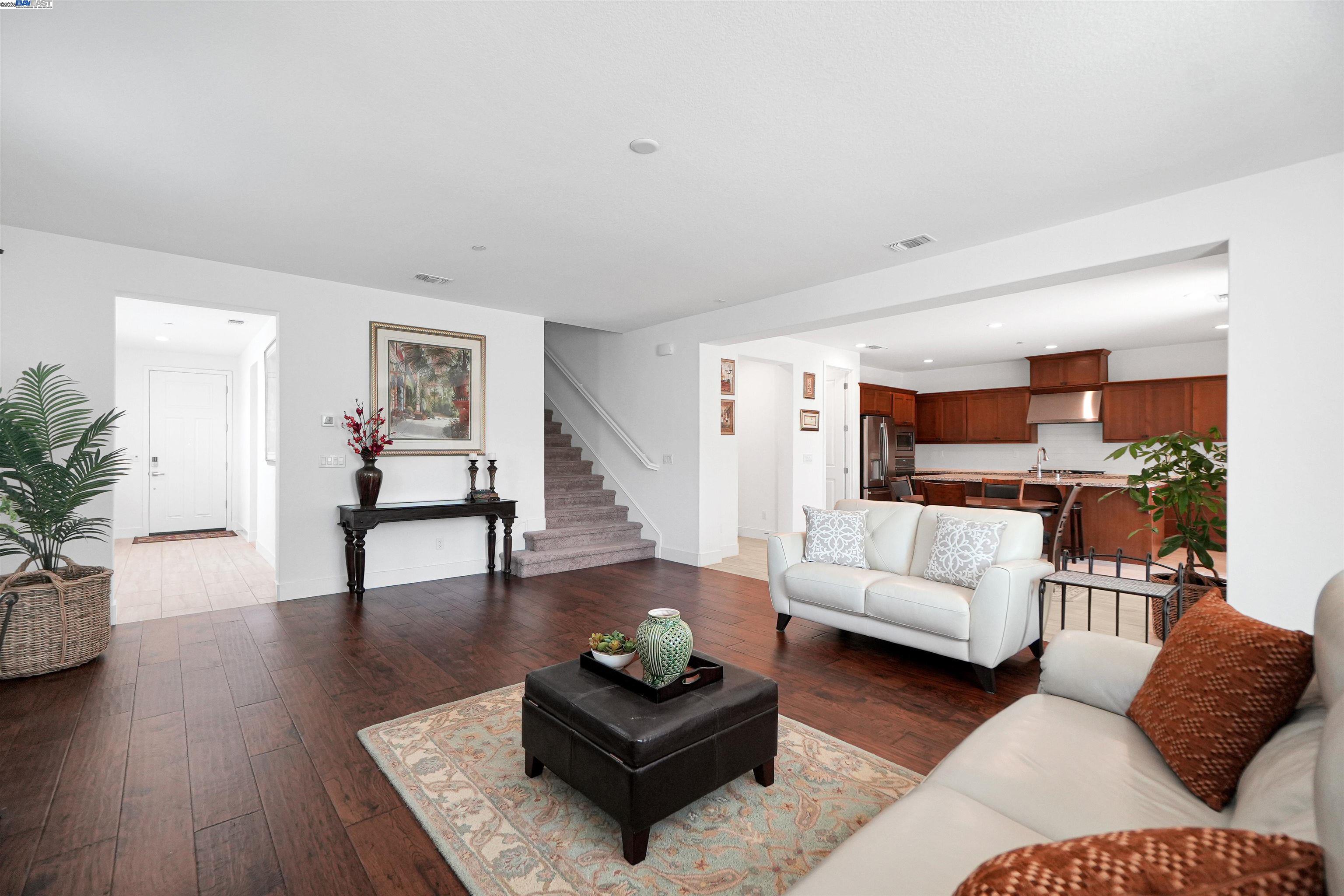 Detail Gallery Image 10 of 59 For 550 Gather Ct, Fairfield,  CA 94534 - 4 Beds | 3 Baths