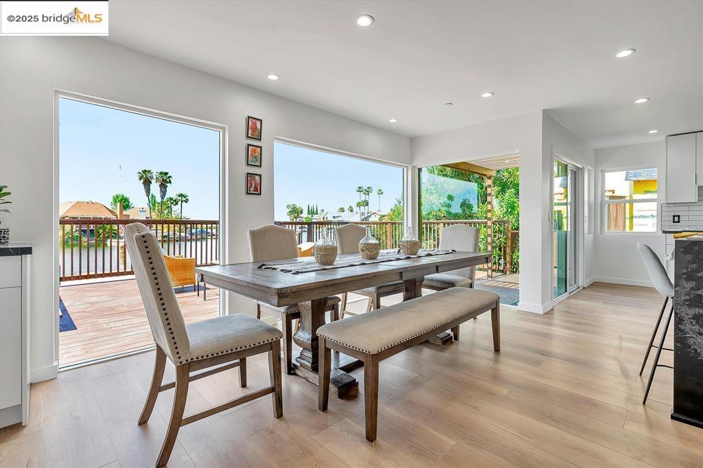 Detail Gallery Image 12 of 34 For 1642 Dune Point Ct, Discovery Bay,  CA 94505 - 6 Beds | 4/1 Baths