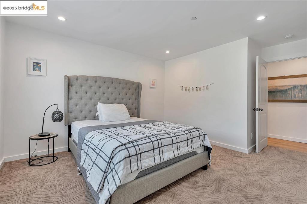 Detail Gallery Image 16 of 34 For 1642 Dune Point Ct, Discovery Bay,  CA 94505 - 6 Beds | 4/1 Baths