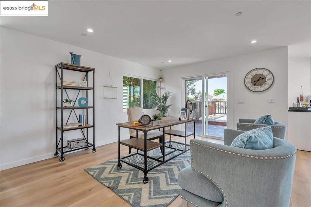Detail Gallery Image 6 of 34 For 1642 Dune Point Ct, Discovery Bay,  CA 94505 - 6 Beds | 4/1 Baths