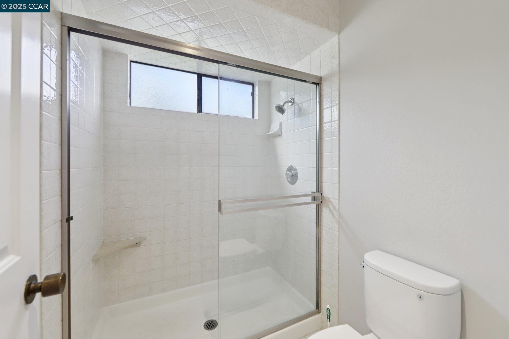 Detail Gallery Image 22 of 52 For 20 Broadmoor St, Moraga,  CA 94556 - 2 Beds | 2 Baths