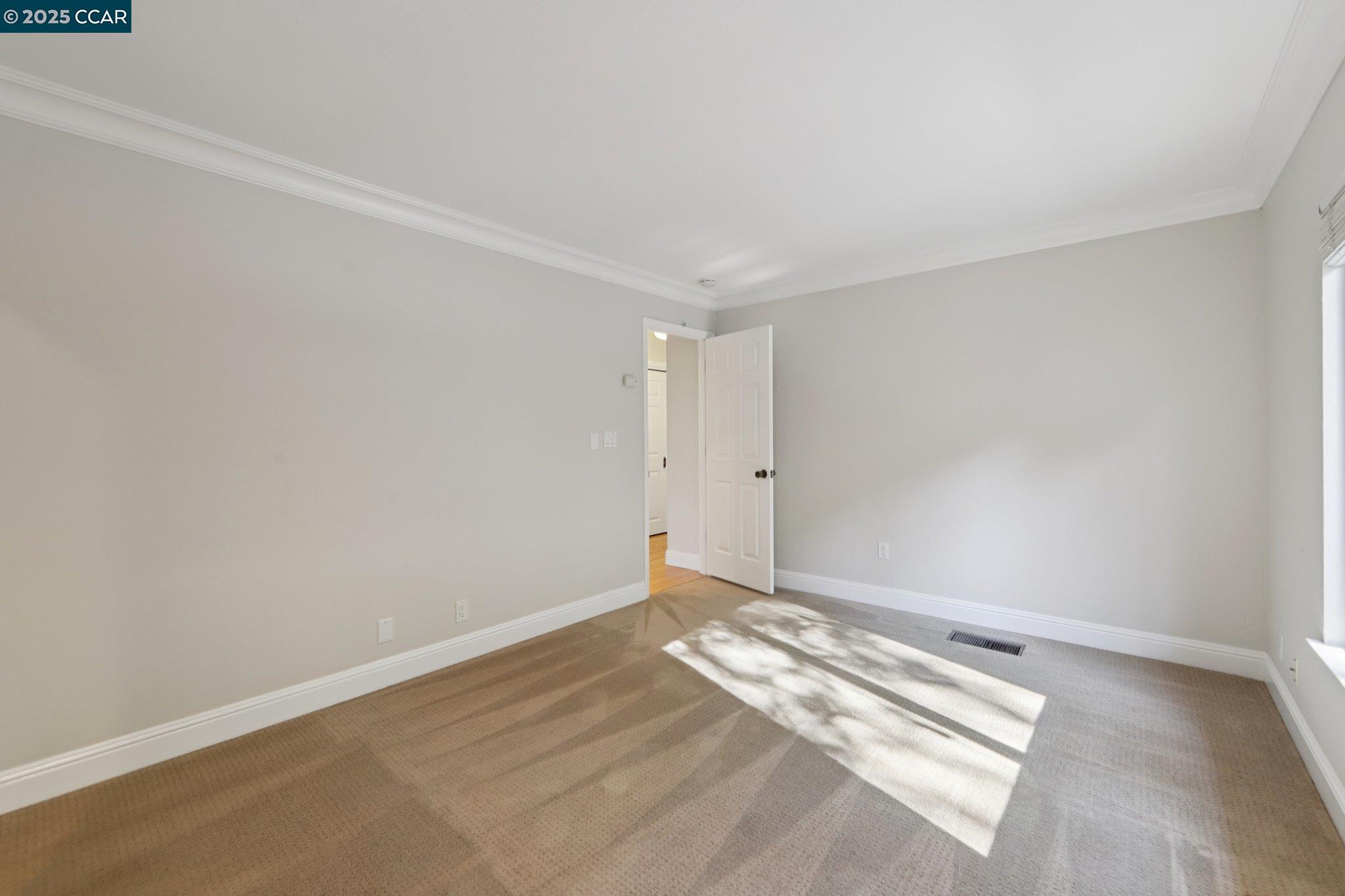 Detail Gallery Image 24 of 52 For 20 Broadmoor St, Moraga,  CA 94556 - 2 Beds | 2 Baths