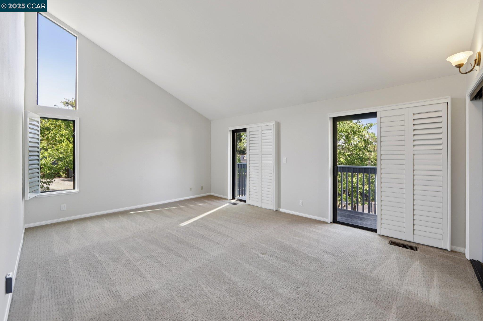 Detail Gallery Image 25 of 52 For 20 Broadmoor St, Moraga,  CA 94556 - 2 Beds | 2 Baths