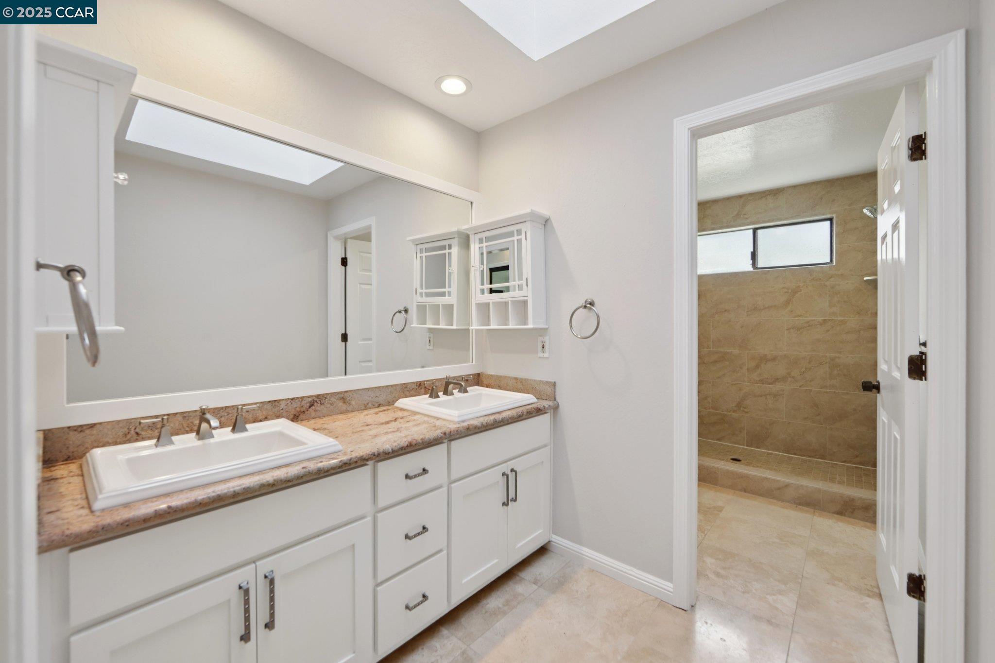 Detail Gallery Image 27 of 52 For 20 Broadmoor St, Moraga,  CA 94556 - 2 Beds | 2 Baths