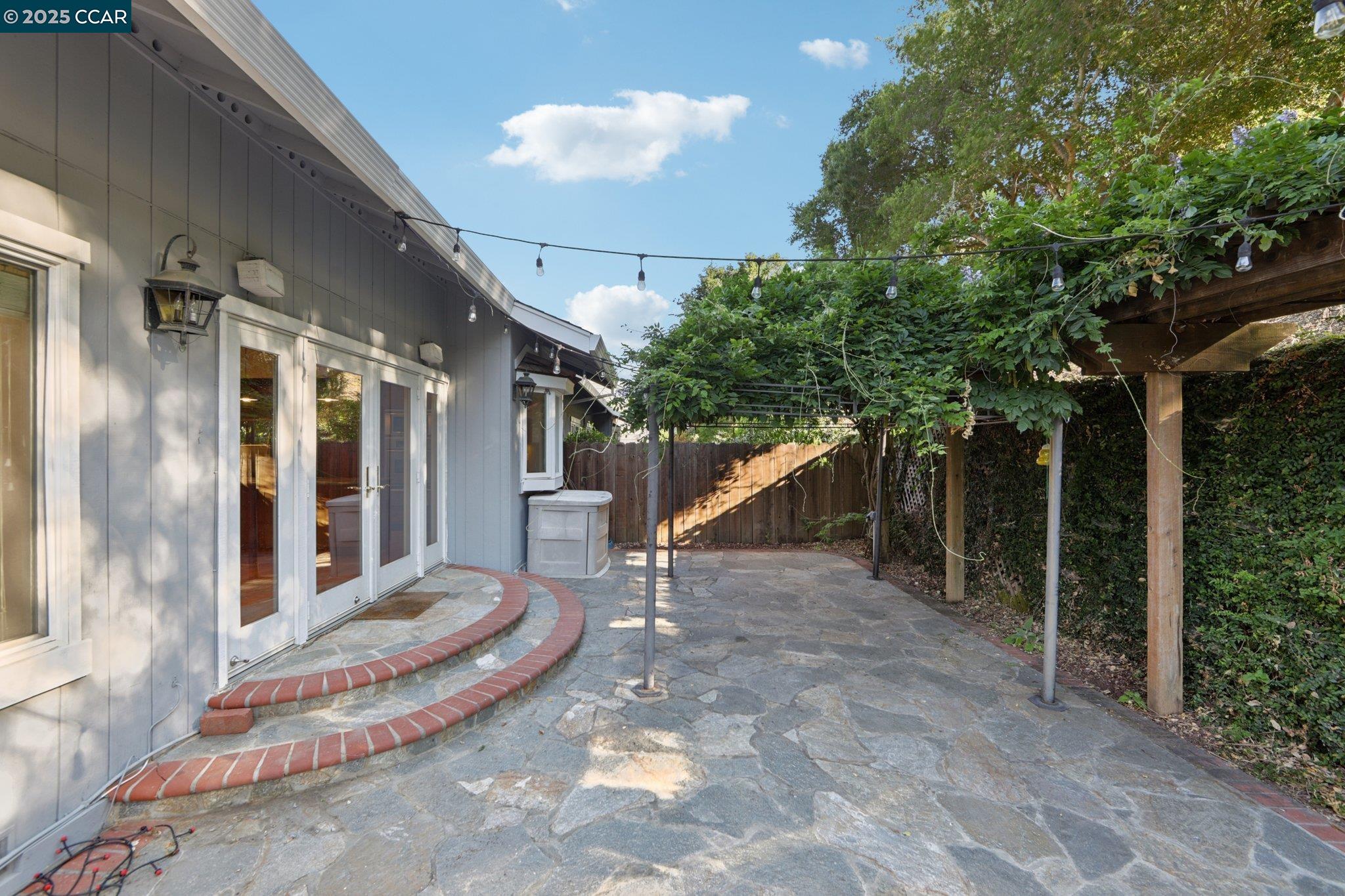 Detail Gallery Image 34 of 52 For 20 Broadmoor St, Moraga,  CA 94556 - 2 Beds | 2 Baths