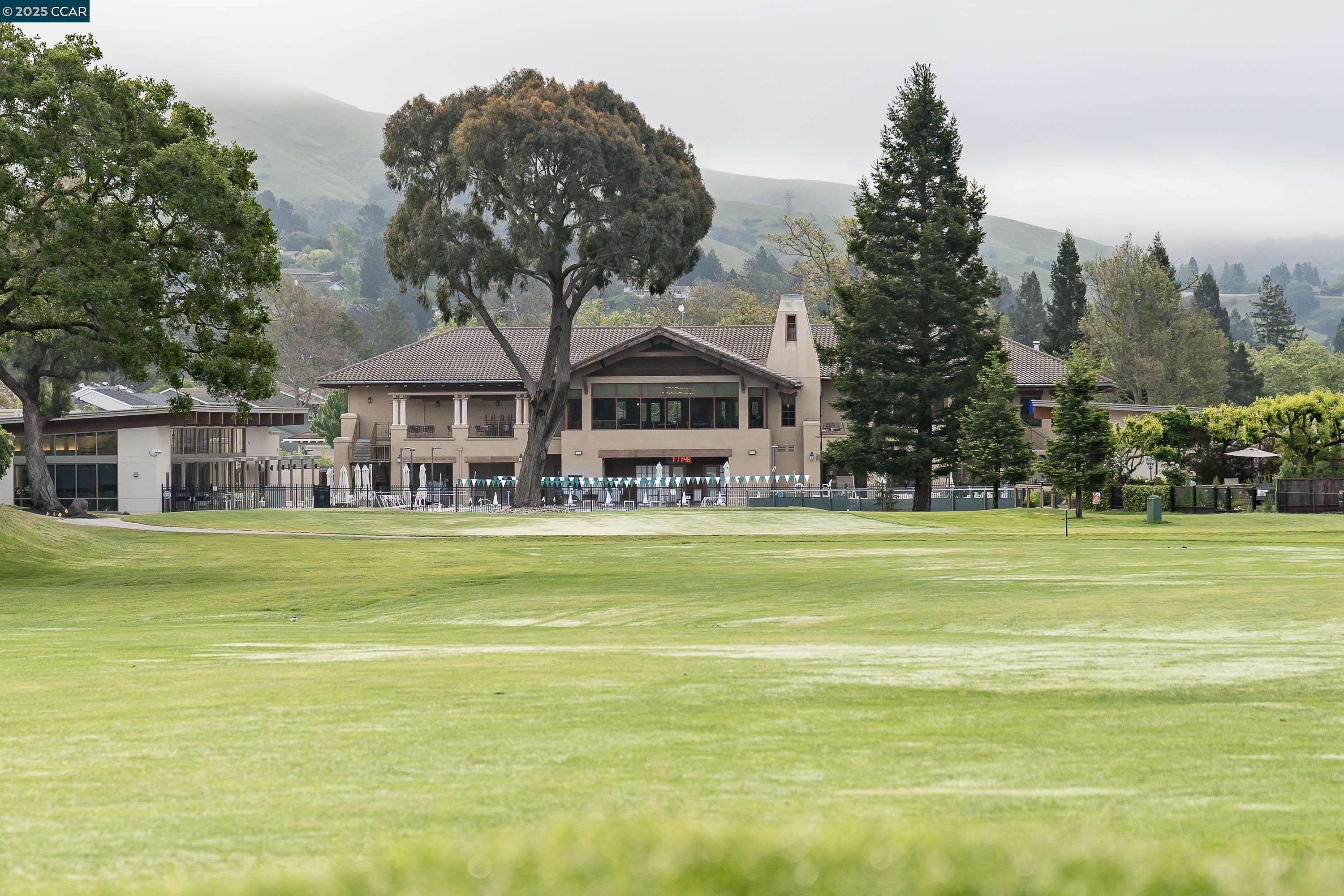 Detail Gallery Image 37 of 52 For 20 Broadmoor St, Moraga,  CA 94556 - 2 Beds | 2 Baths