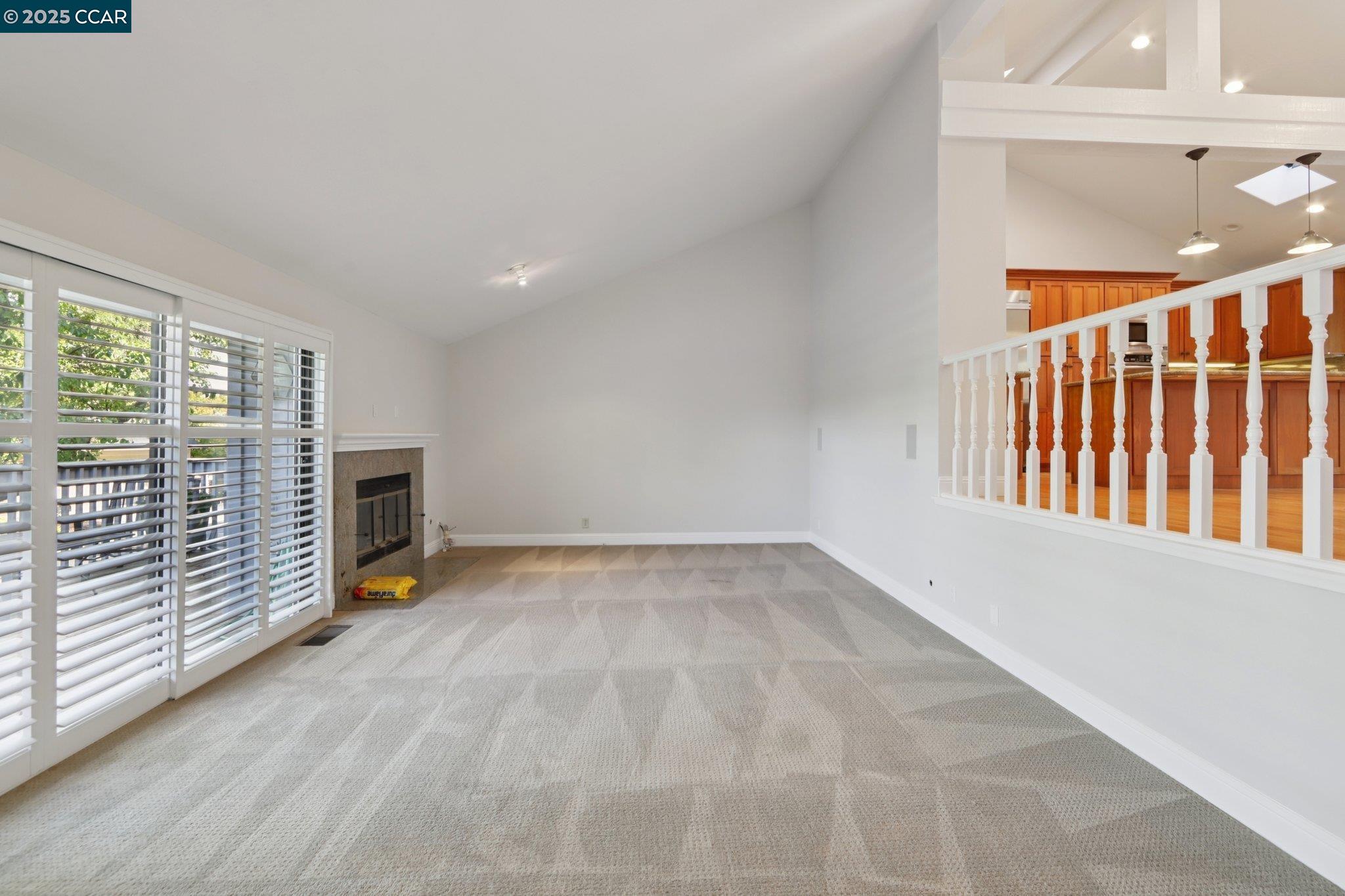 Detail Gallery Image 5 of 52 For 20 Broadmoor St, Moraga,  CA 94556 - 2 Beds | 2 Baths