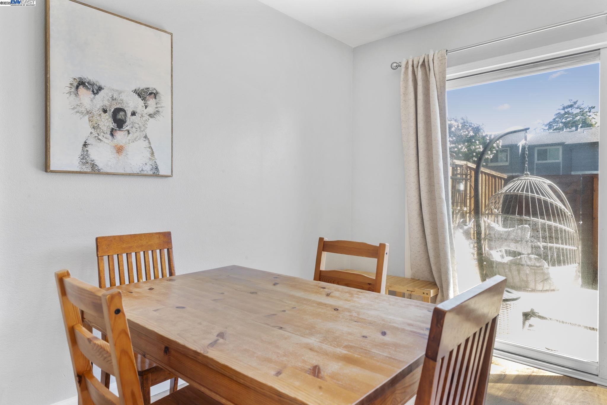 Detail Gallery Image 20 of 59 For 1479 Spring Valley Cmn, Livermore,  CA 94551 - 4 Beds | 2/1 Baths