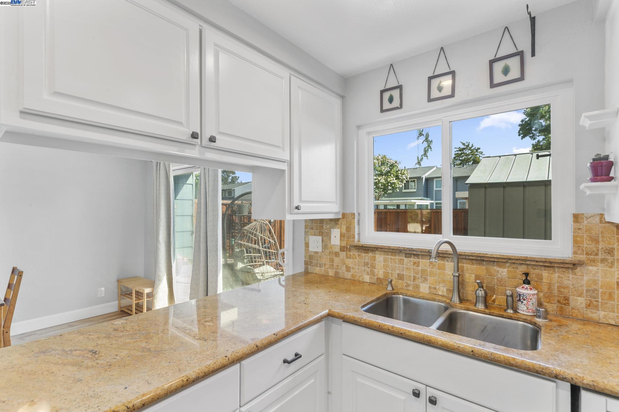Detail Gallery Image 25 of 59 For 1479 Spring Valley Cmn, Livermore,  CA 94551 - 4 Beds | 2/1 Baths