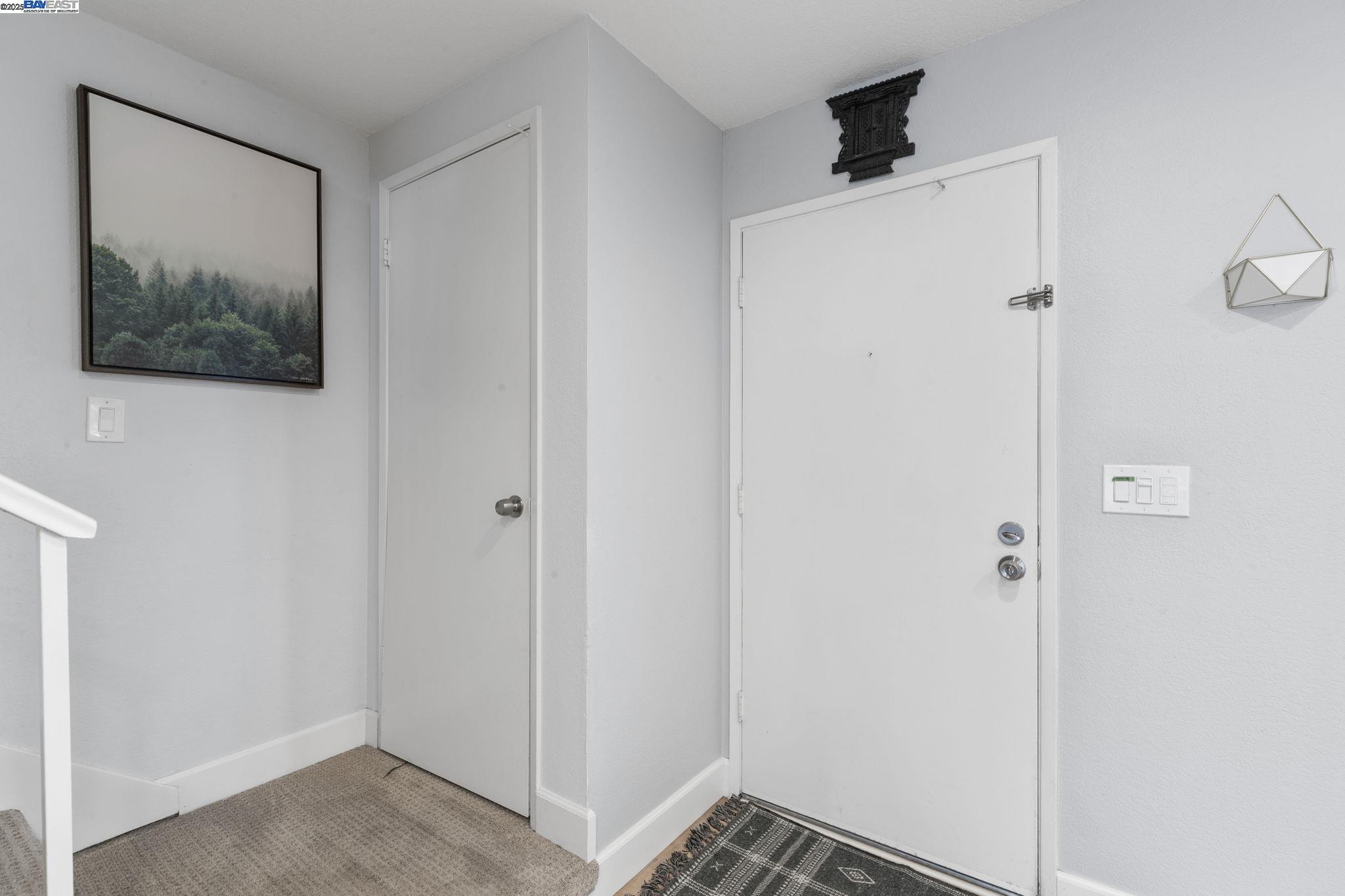 Detail Gallery Image 7 of 59 For 1479 Spring Valley Cmn, Livermore,  CA 94551 - 4 Beds | 2/1 Baths