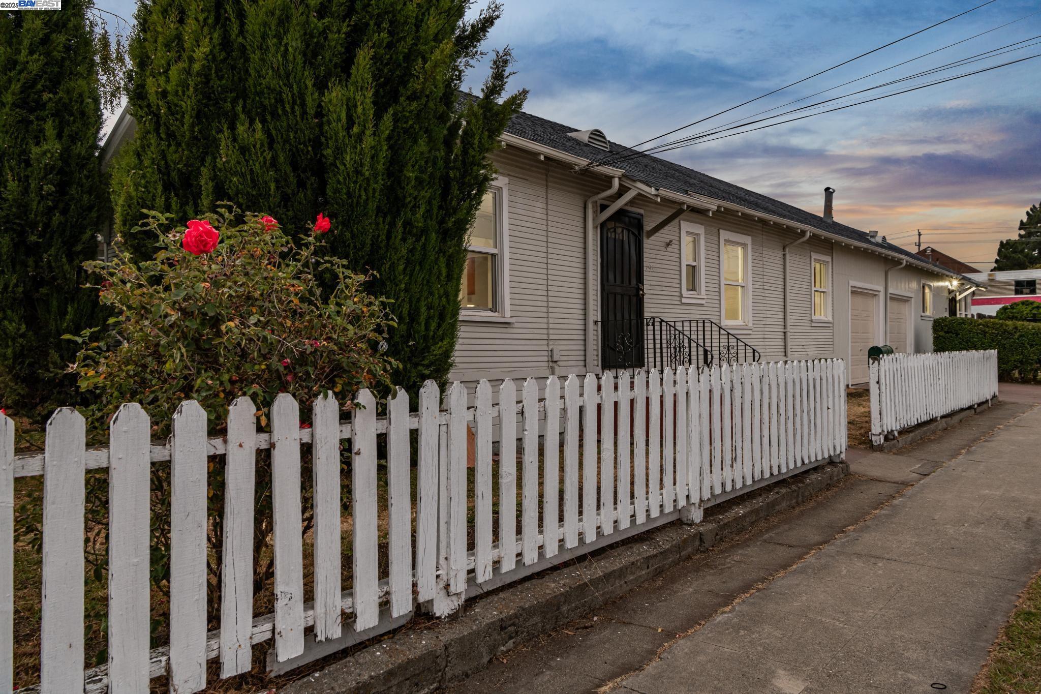 Detail Gallery Image 44 of 50 For 290 2nd Ave, San Leandro,  CA 94577 - 4 Beds | 2 Baths