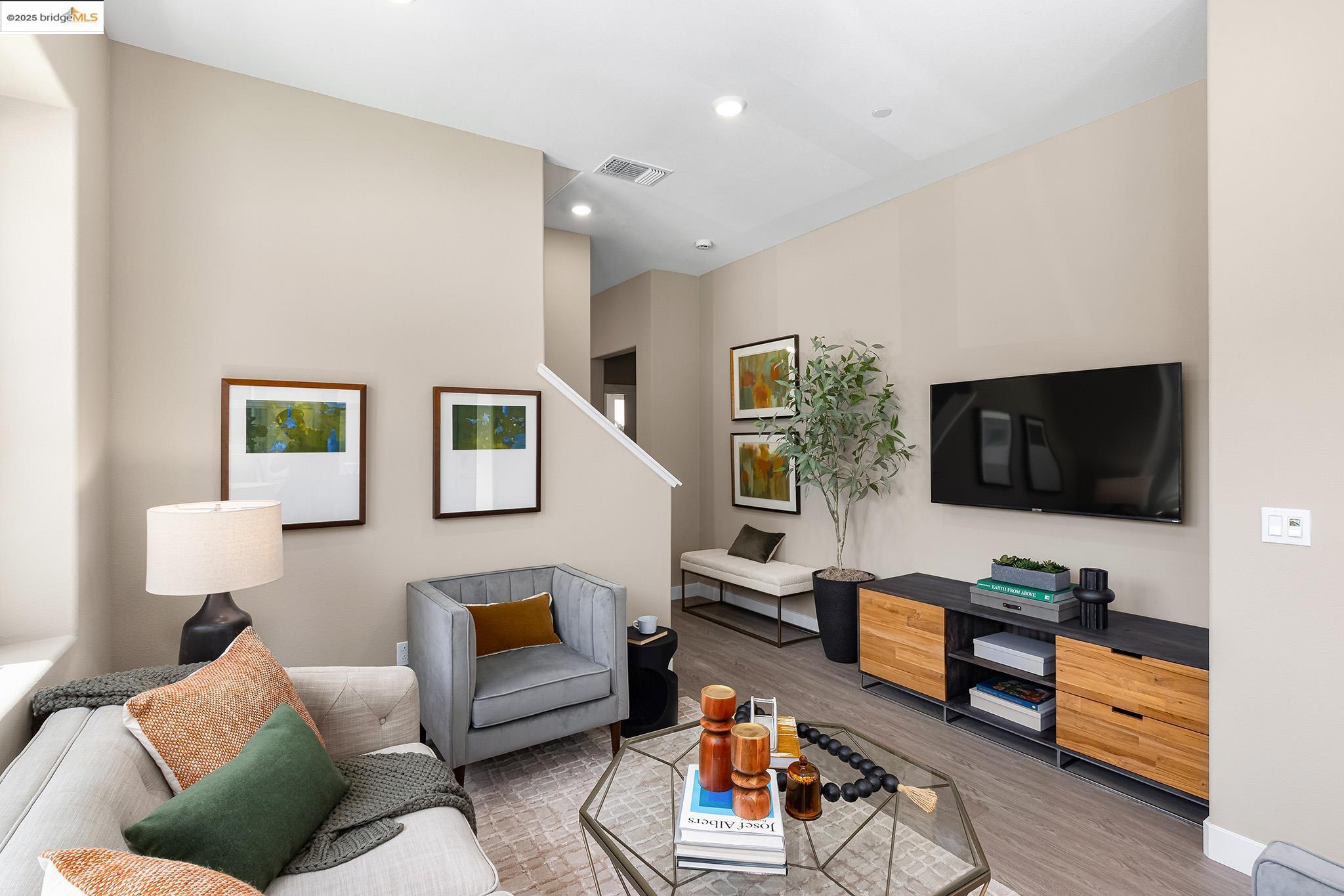 Photo #5: 41107706 Listing 