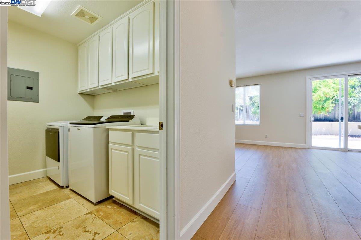 Detail Gallery Image 14 of 60 For 5615 Applegate Way, Dublin,  CA 94568 - 5 Beds | 3 Baths