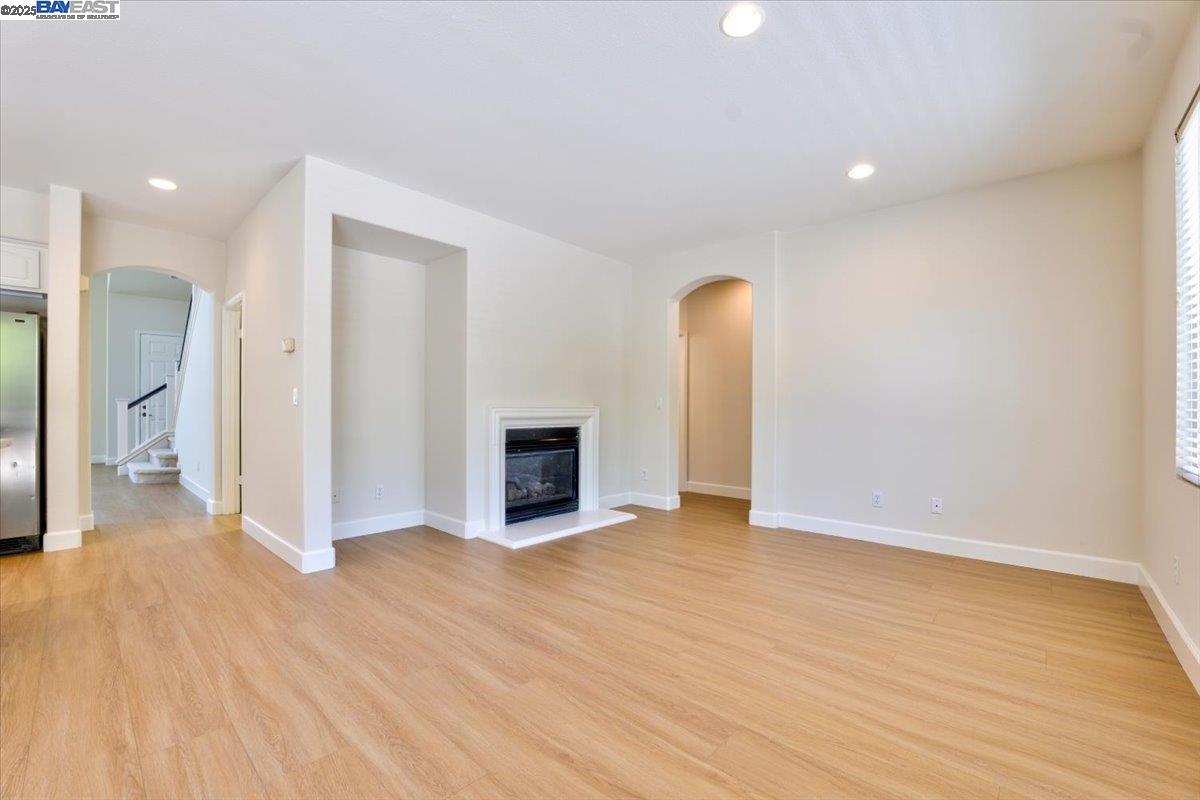 Detail Gallery Image 25 of 60 For 5615 Applegate Way, Dublin,  CA 94568 - 5 Beds | 3 Baths