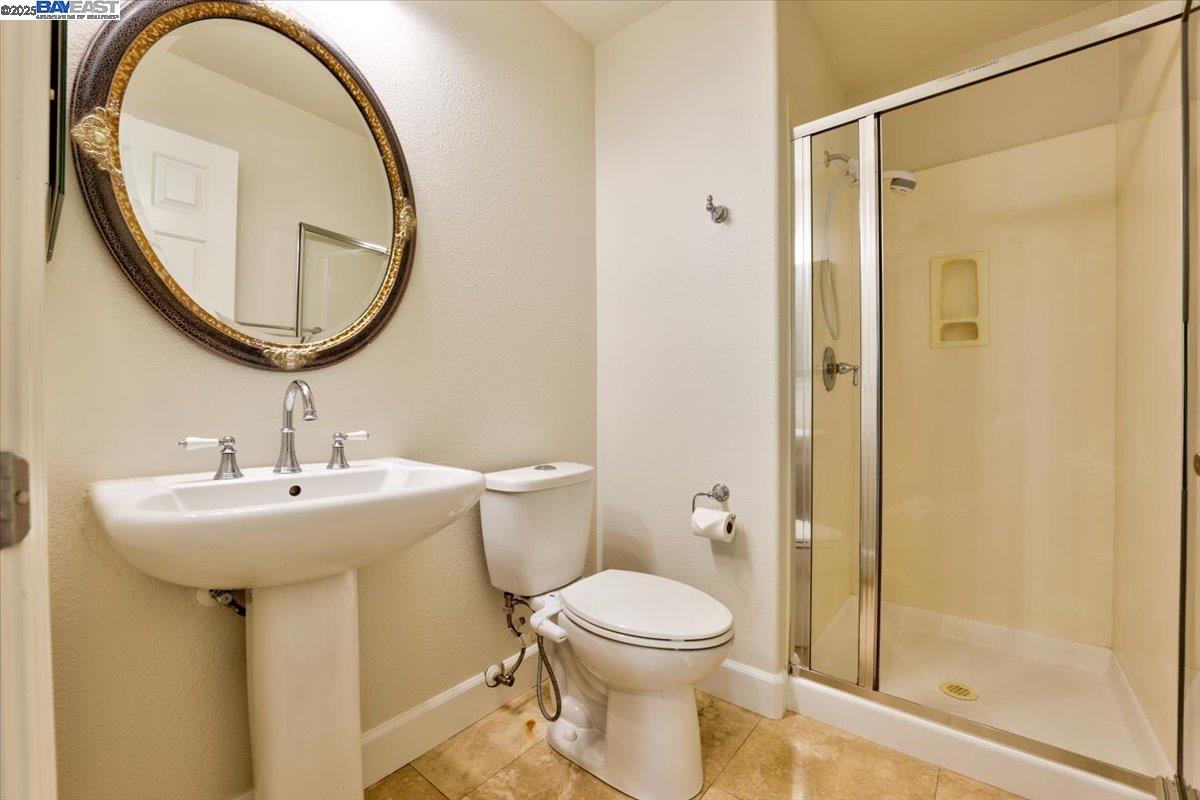 Detail Gallery Image 29 of 60 For 5615 Applegate Way, Dublin,  CA 94568 - 5 Beds | 3 Baths