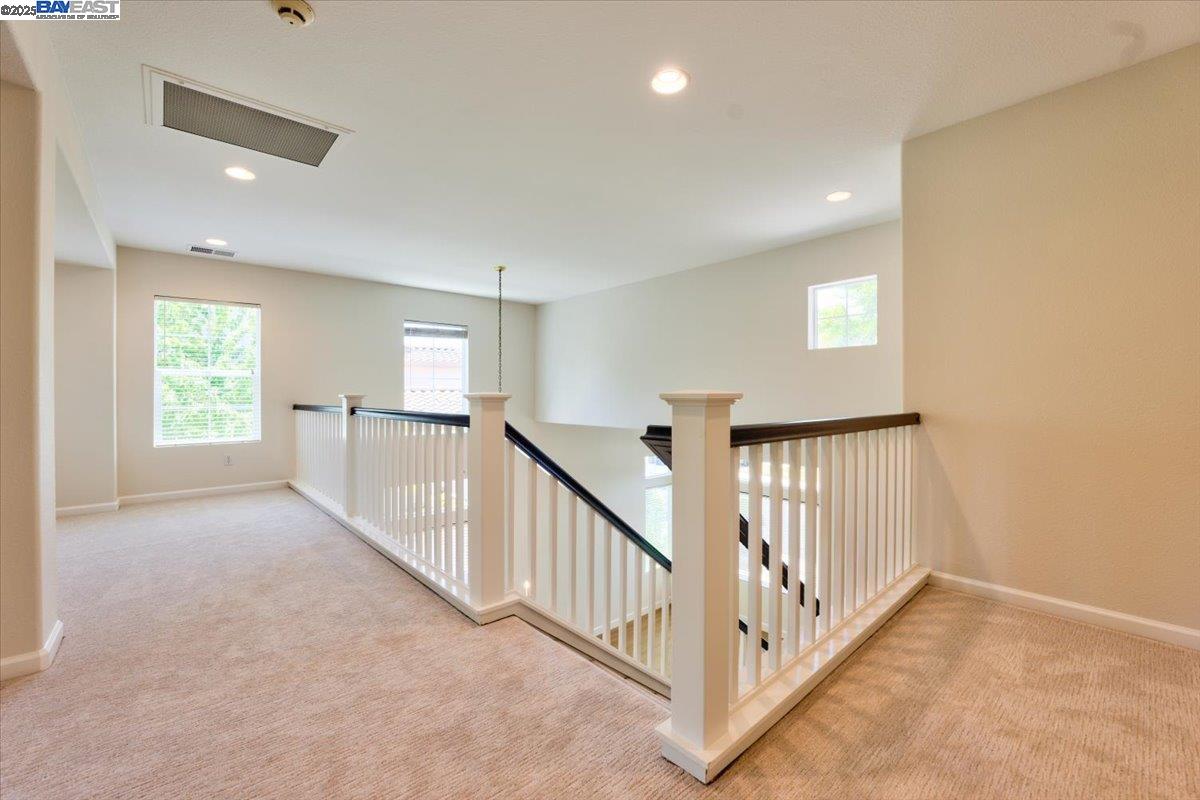 Detail Gallery Image 34 of 60 For 5615 Applegate Way, Dublin,  CA 94568 - 5 Beds | 3 Baths