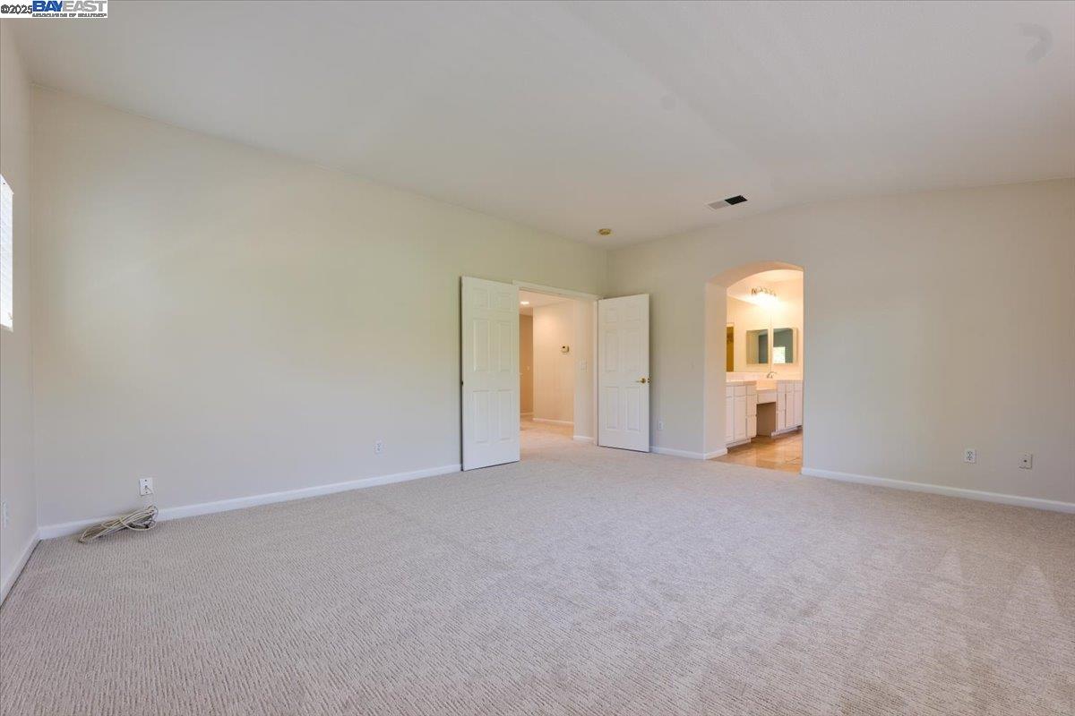 Detail Gallery Image 37 of 60 For 5615 Applegate Way, Dublin,  CA 94568 - 5 Beds | 3 Baths