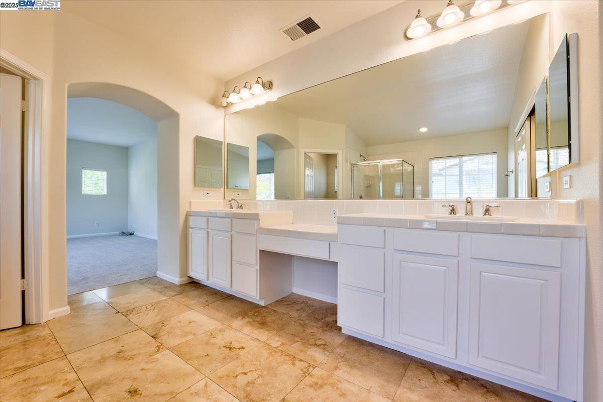 Detail Gallery Image 41 of 60 For 5615 Applegate Way, Dublin,  CA 94568 - 5 Beds | 3 Baths