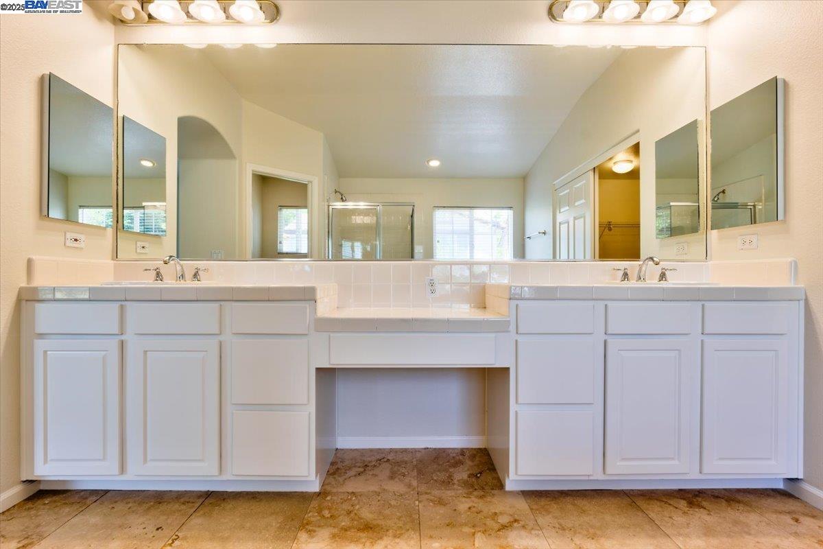 Detail Gallery Image 42 of 60 For 5615 Applegate Way, Dublin,  CA 94568 - 5 Beds | 3 Baths