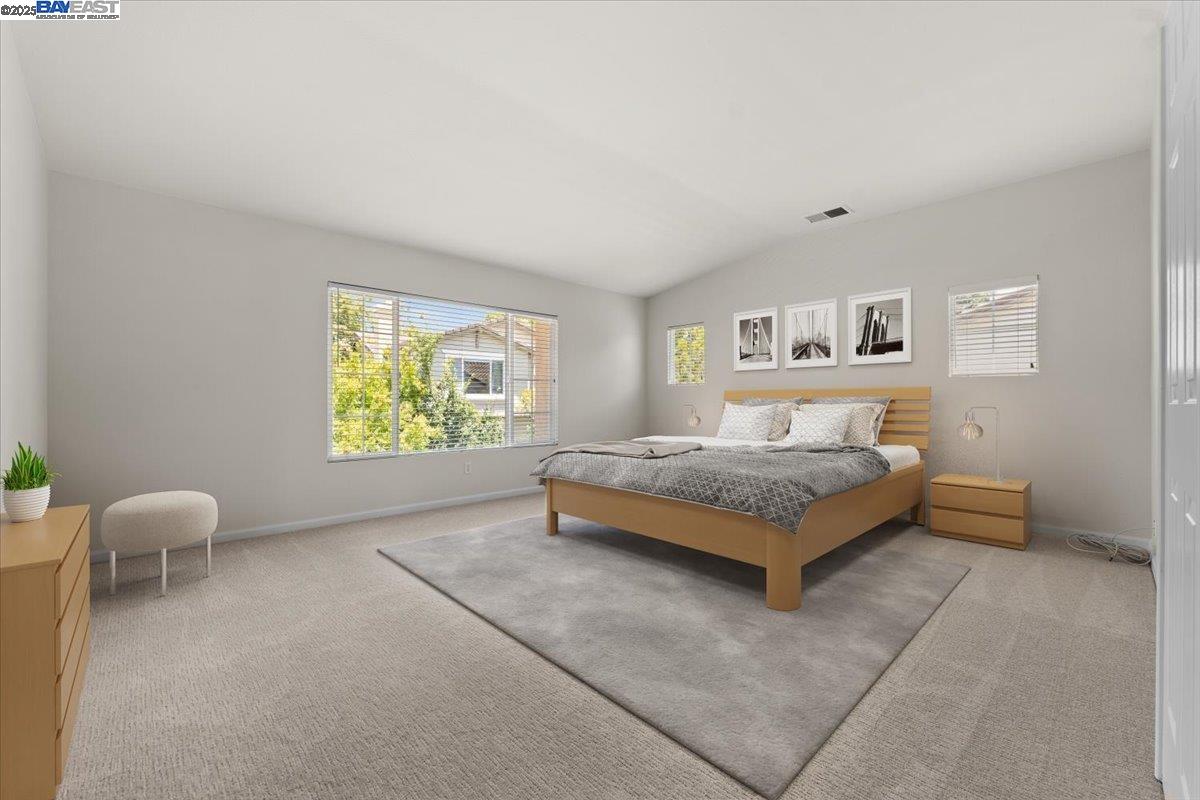 Detail Gallery Image 10 of 60 For 5615 Applegate Way, Dublin,  CA 94568 - 5 Beds | 3 Baths