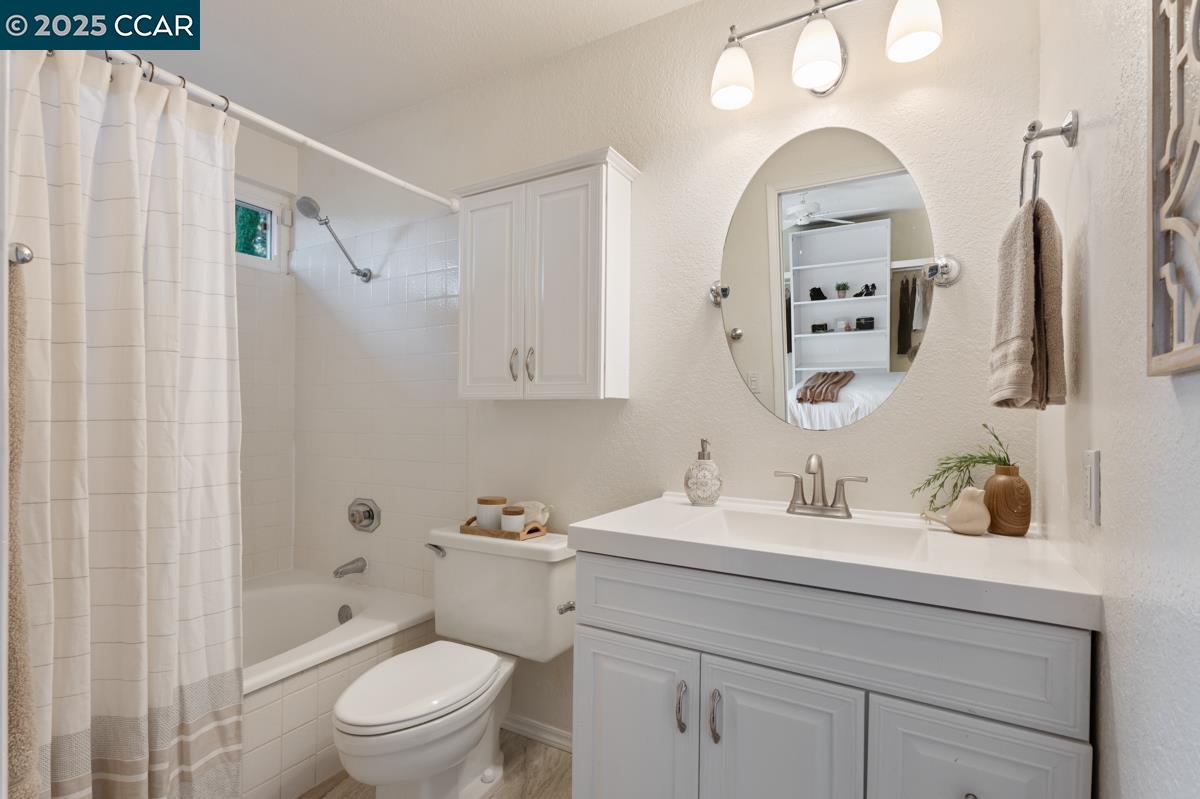 Detail Gallery Image 28 of 57 For 4824 Skyhawk Dr, Richmond,  CA 94803 - 4 Beds | 2 Baths