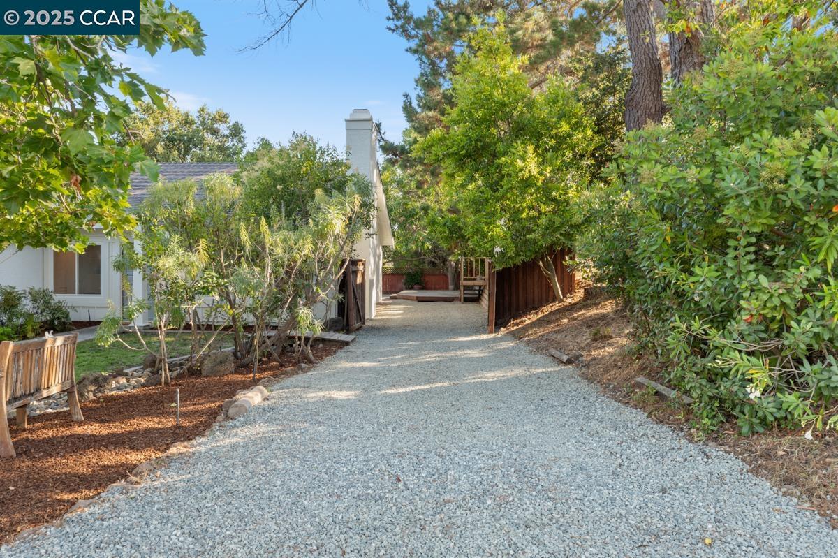 Detail Gallery Image 43 of 57 For 4824 Skyhawk Dr, Richmond,  CA 94803 - 4 Beds | 2 Baths
