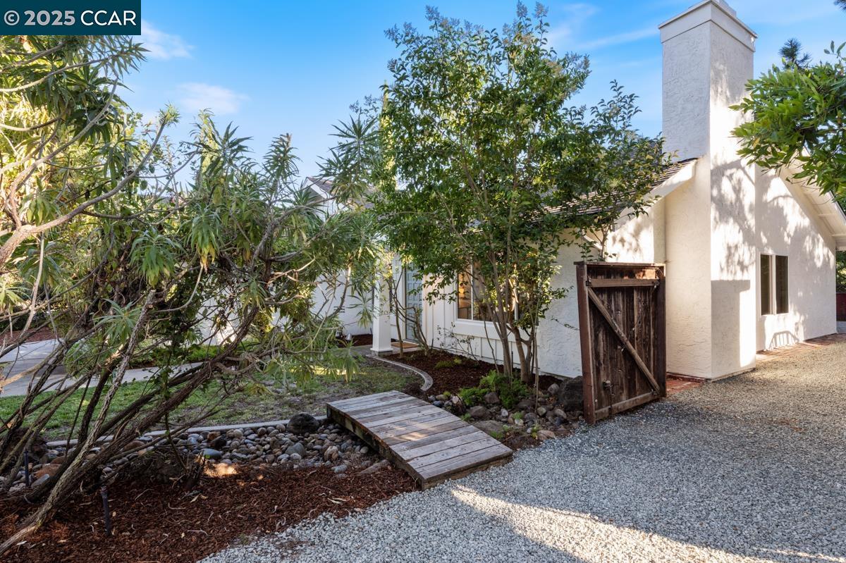 Detail Gallery Image 44 of 57 For 4824 Skyhawk Dr, Richmond,  CA 94803 - 4 Beds | 2 Baths
