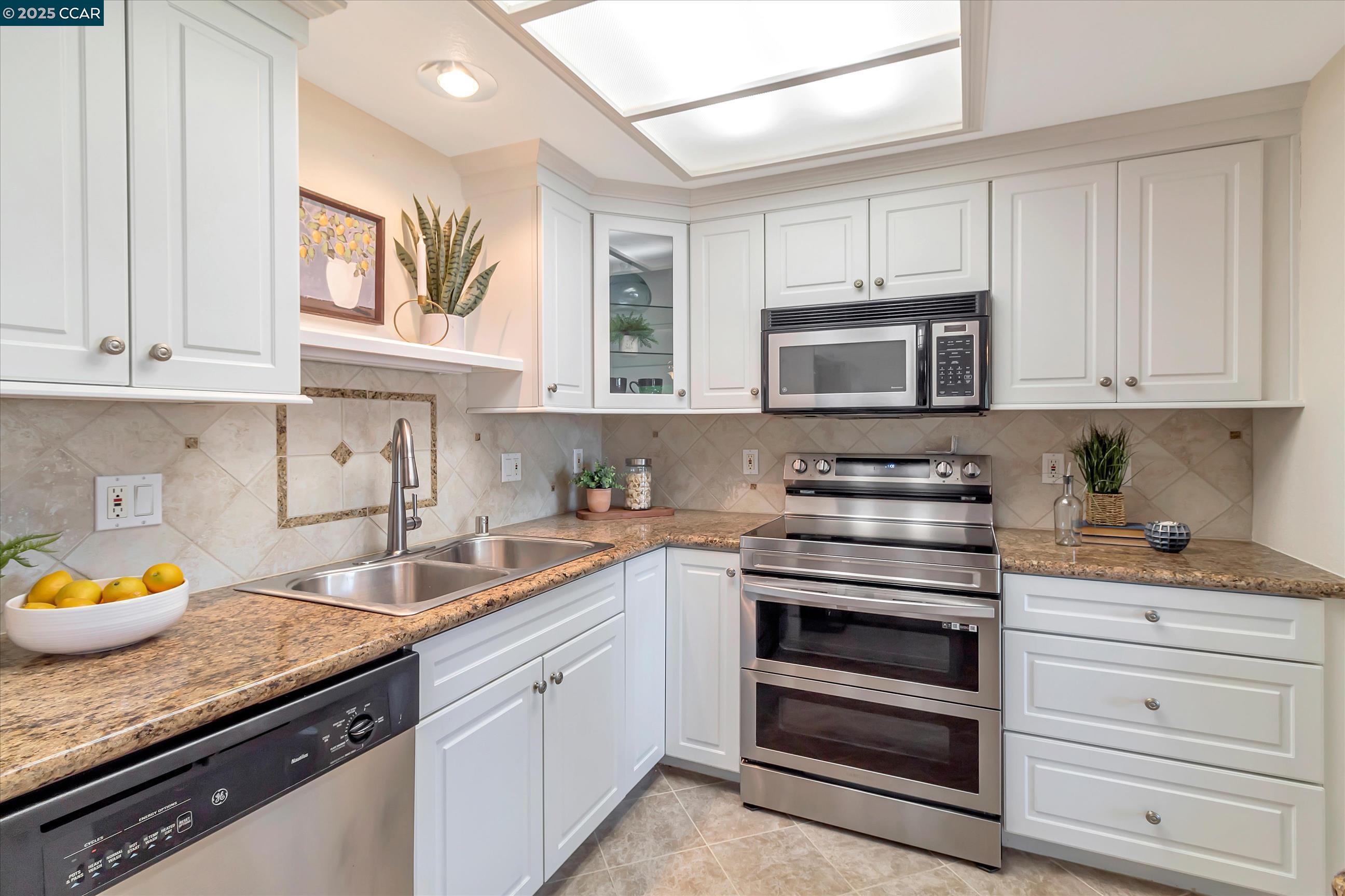 Photo #3: 41107711 Listing 