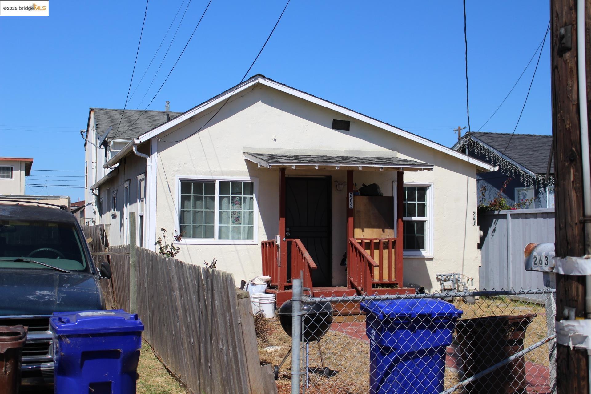 Detail Gallery Image 2 of 5 For 261 S 13th St, Richmond,  CA 94804 - 3 Beds | 2 Baths