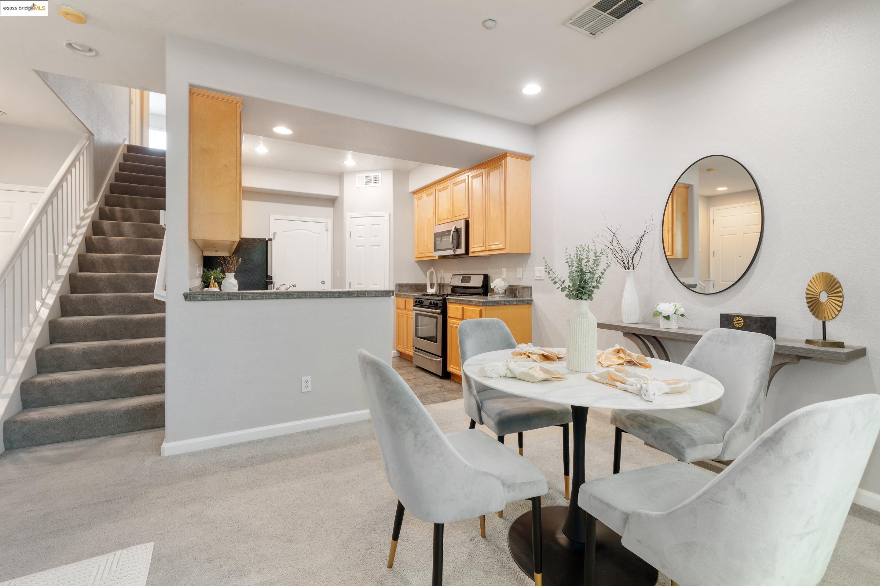 Detail Gallery Image 6 of 23 For 271 Washington Dr, Brentwood,  CA 94513 - 3 Beds | 2/1 Baths