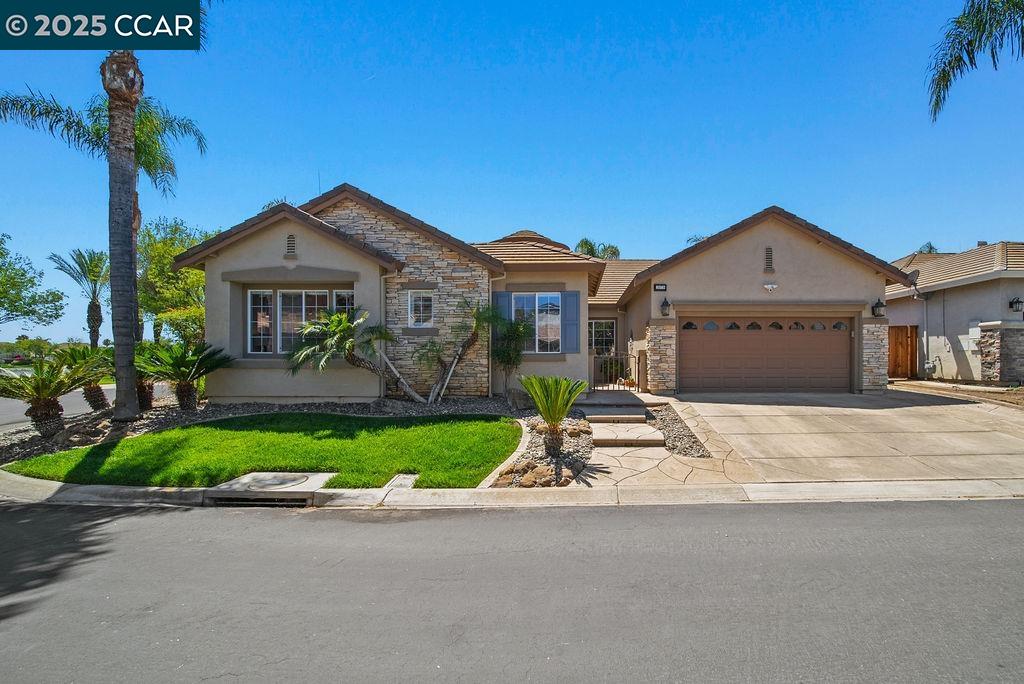 Detail Gallery Image 1 of 35 For 2078 Bridgeport Loop, Discovery Bay,  CA 94505 - 3 Beds | 2/1 Baths