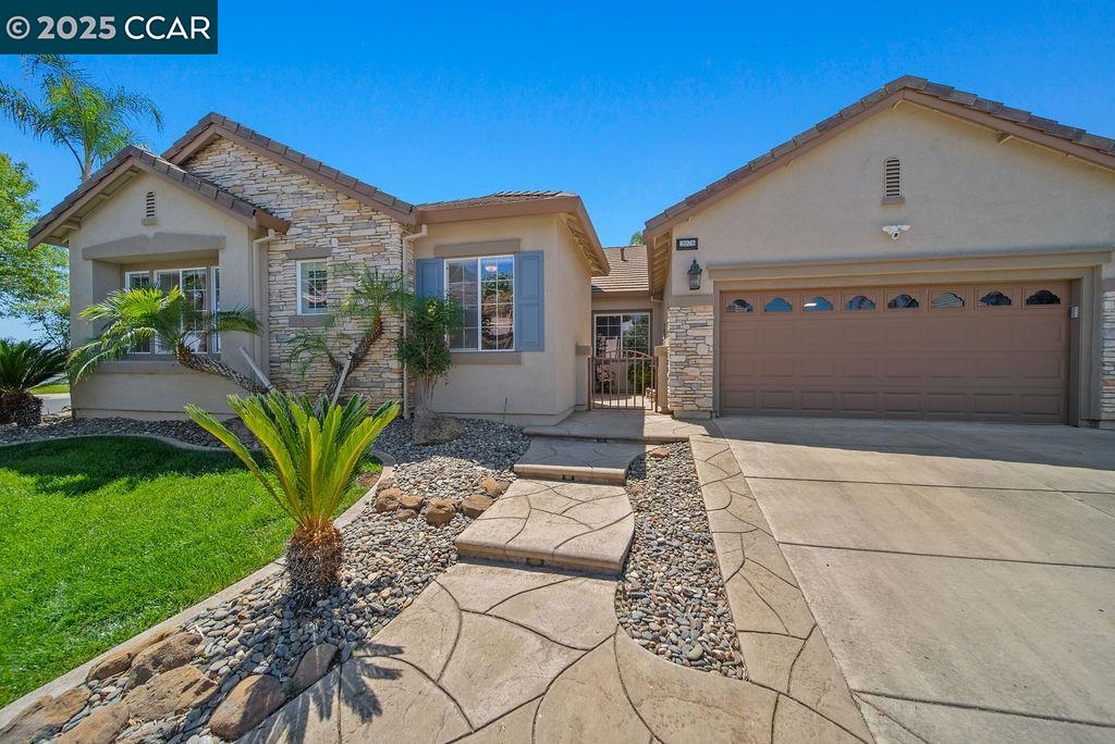 Detail Gallery Image 2 of 35 For 2078 Bridgeport Loop, Discovery Bay,  CA 94505 - 3 Beds | 2/1 Baths