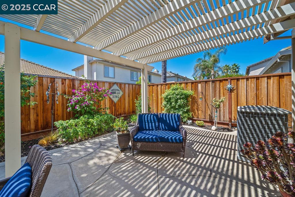 Detail Gallery Image 25 of 35 For 2078 Bridgeport Loop, Discovery Bay,  CA 94505 - 3 Beds | 2/1 Baths