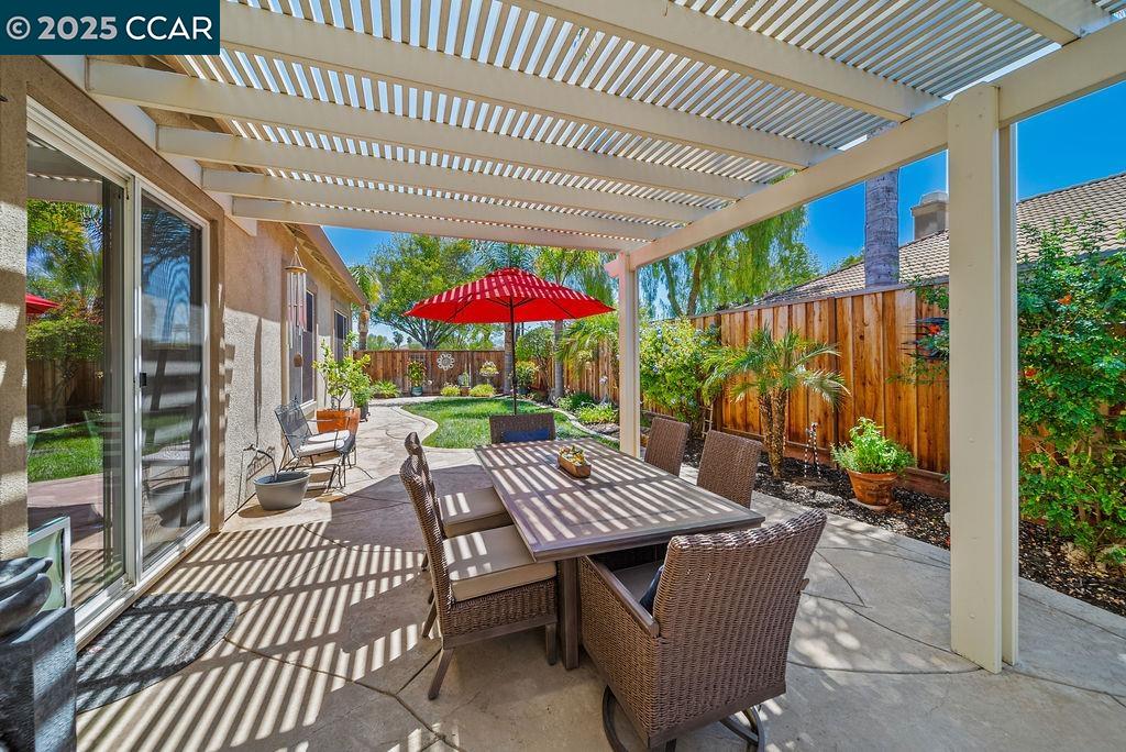 Detail Gallery Image 26 of 35 For 2078 Bridgeport Loop, Discovery Bay,  CA 94505 - 3 Beds | 2/1 Baths