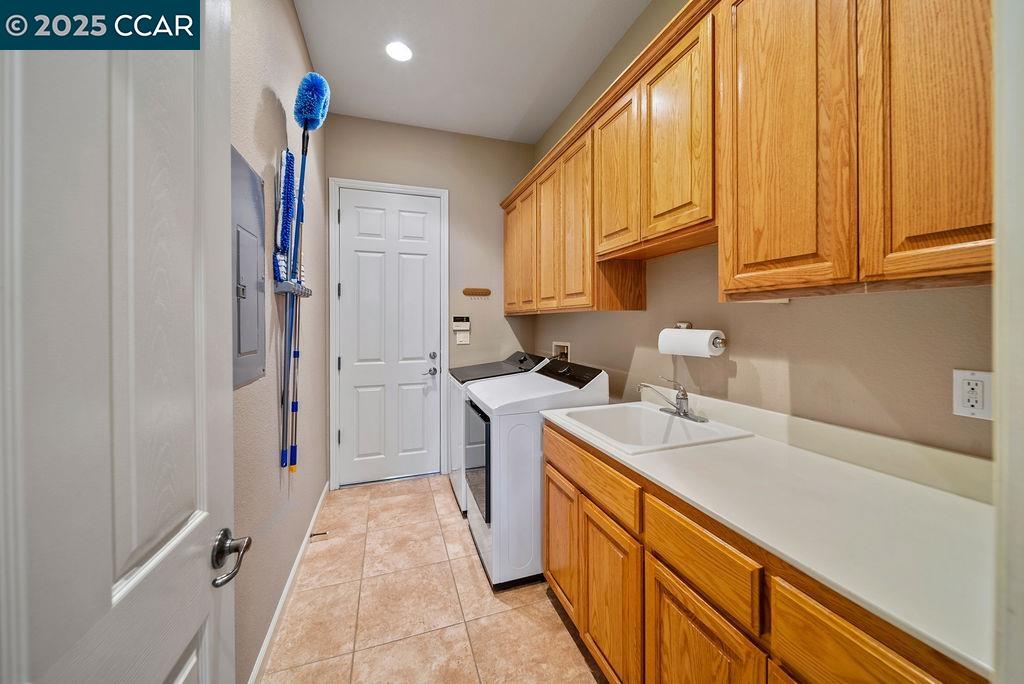 Detail Gallery Image 29 of 35 For 2078 Bridgeport Loop, Discovery Bay,  CA 94505 - 3 Beds | 2/1 Baths