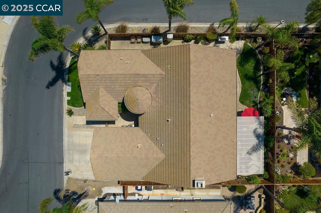 Detail Gallery Image 30 of 35 For 2078 Bridgeport Loop, Discovery Bay,  CA 94505 - 3 Beds | 2/1 Baths