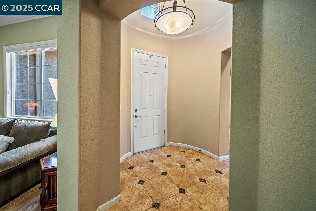 Detail Gallery Image 5 of 35 For 2078 Bridgeport Loop, Discovery Bay,  CA 94505 - 3 Beds | 2/1 Baths
