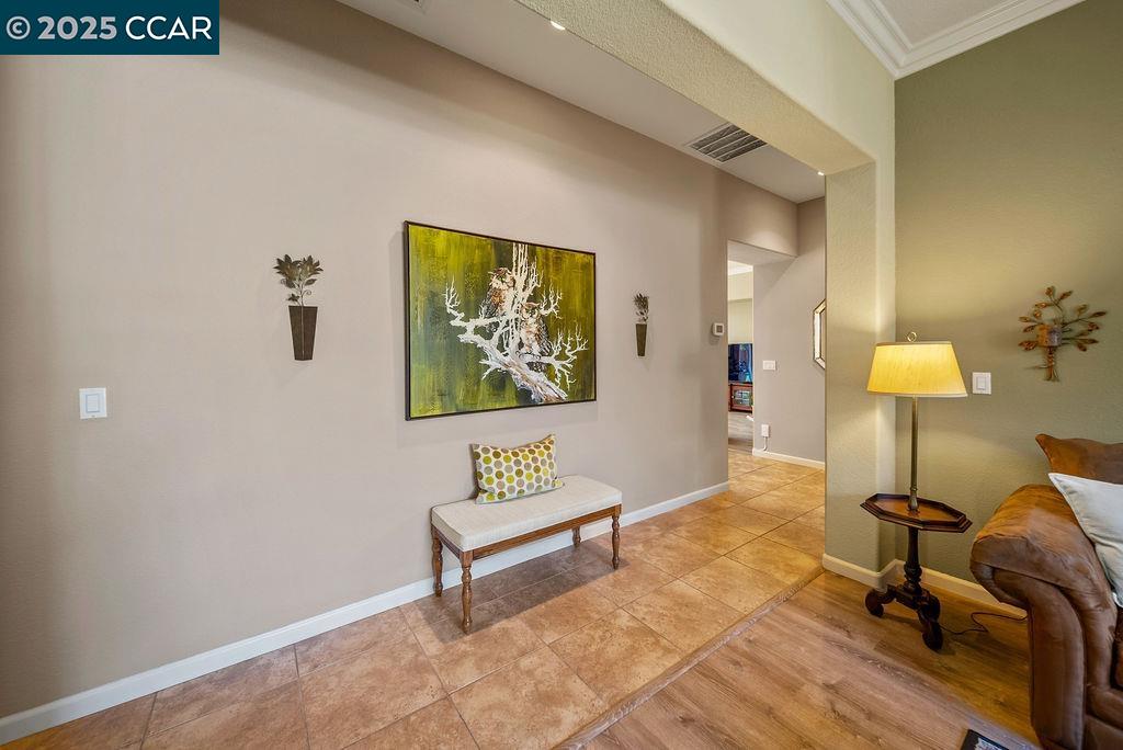 Detail Gallery Image 8 of 35 For 2078 Bridgeport Loop, Discovery Bay,  CA 94505 - 3 Beds | 2/1 Baths