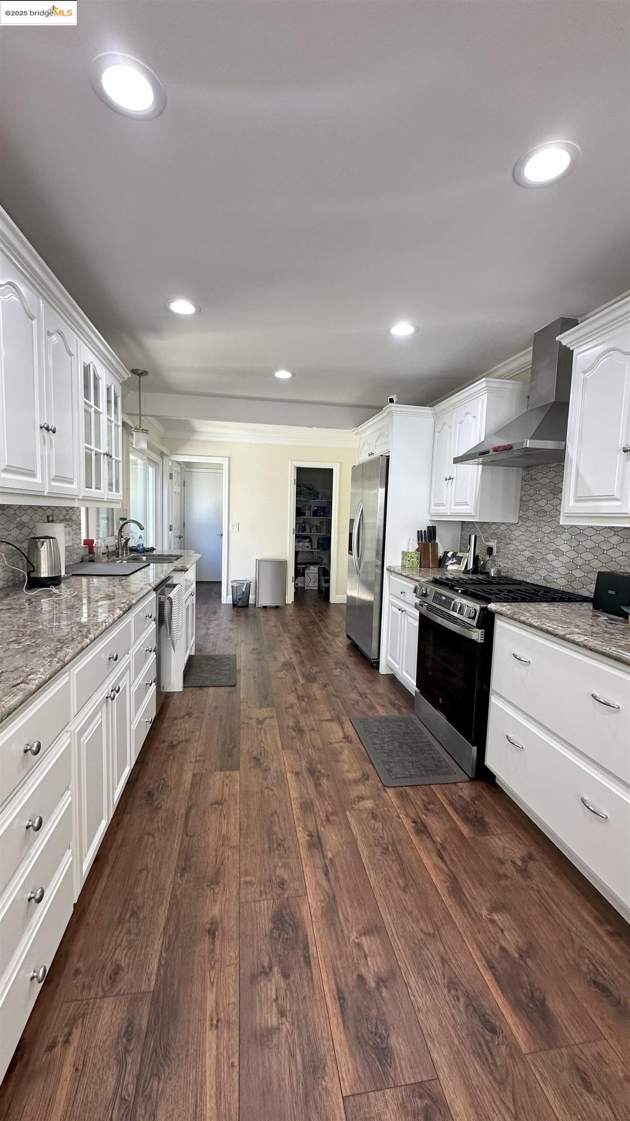 Photo #12: 41107728 Listing: Photo #12