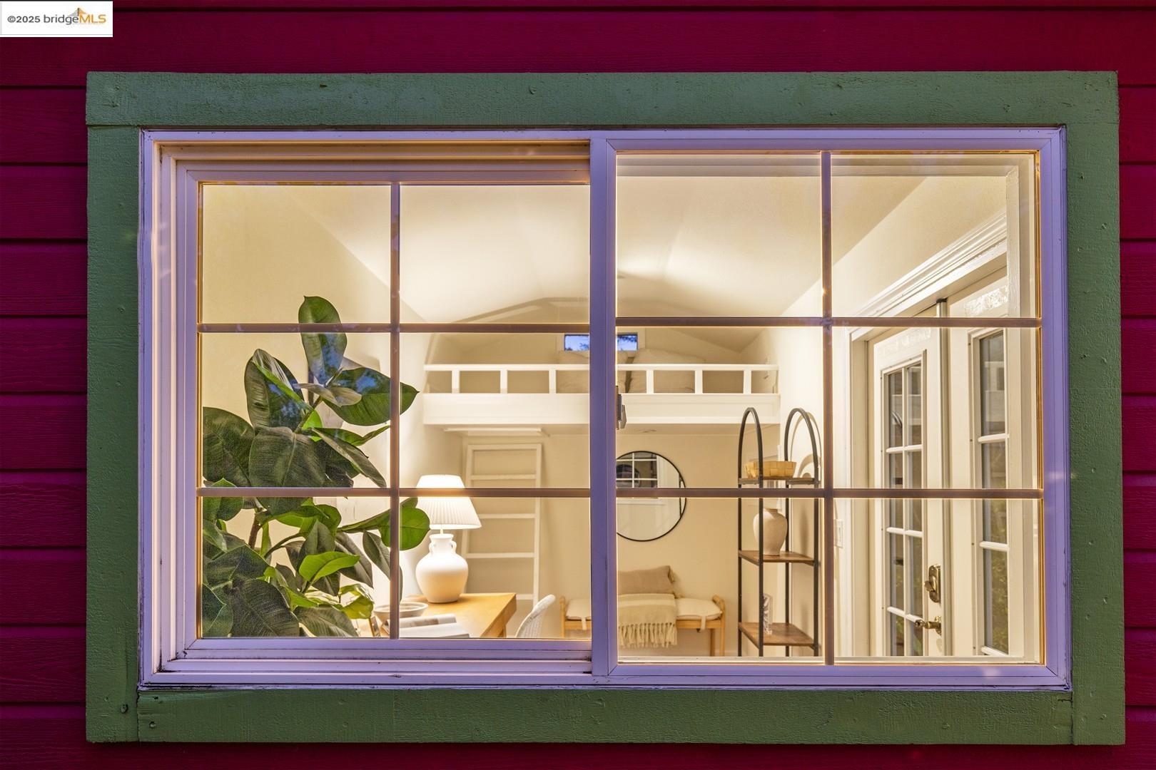 Detail Gallery Image 30 of 35 For 4207 Aqua Vista St, Oakland,  CA 94601 - 2 Beds | 1 Baths